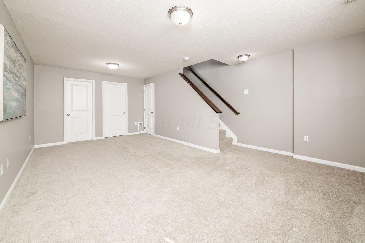 5274 Cross River Falls Boulevard