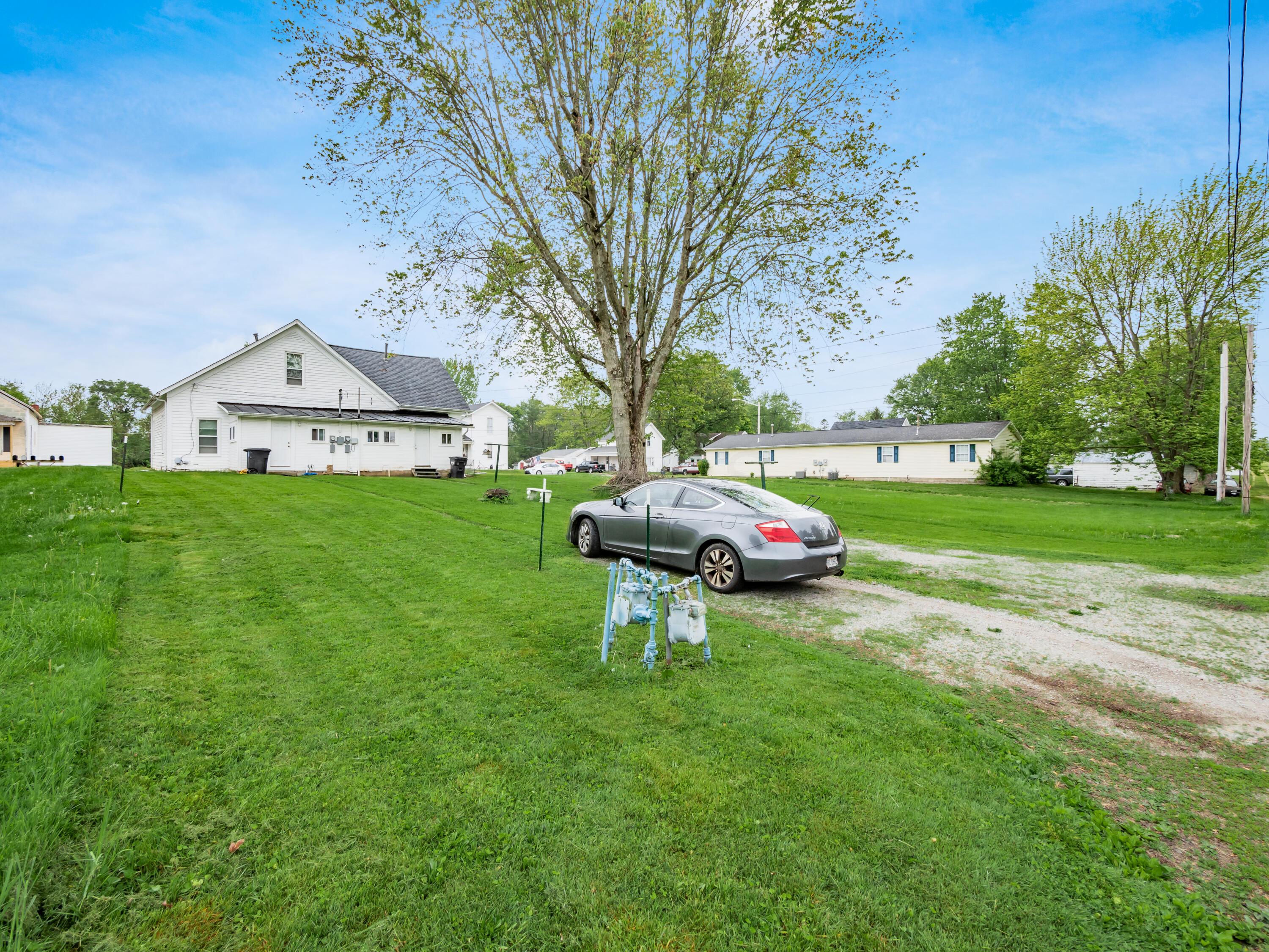 222 W Poplar Street, 224