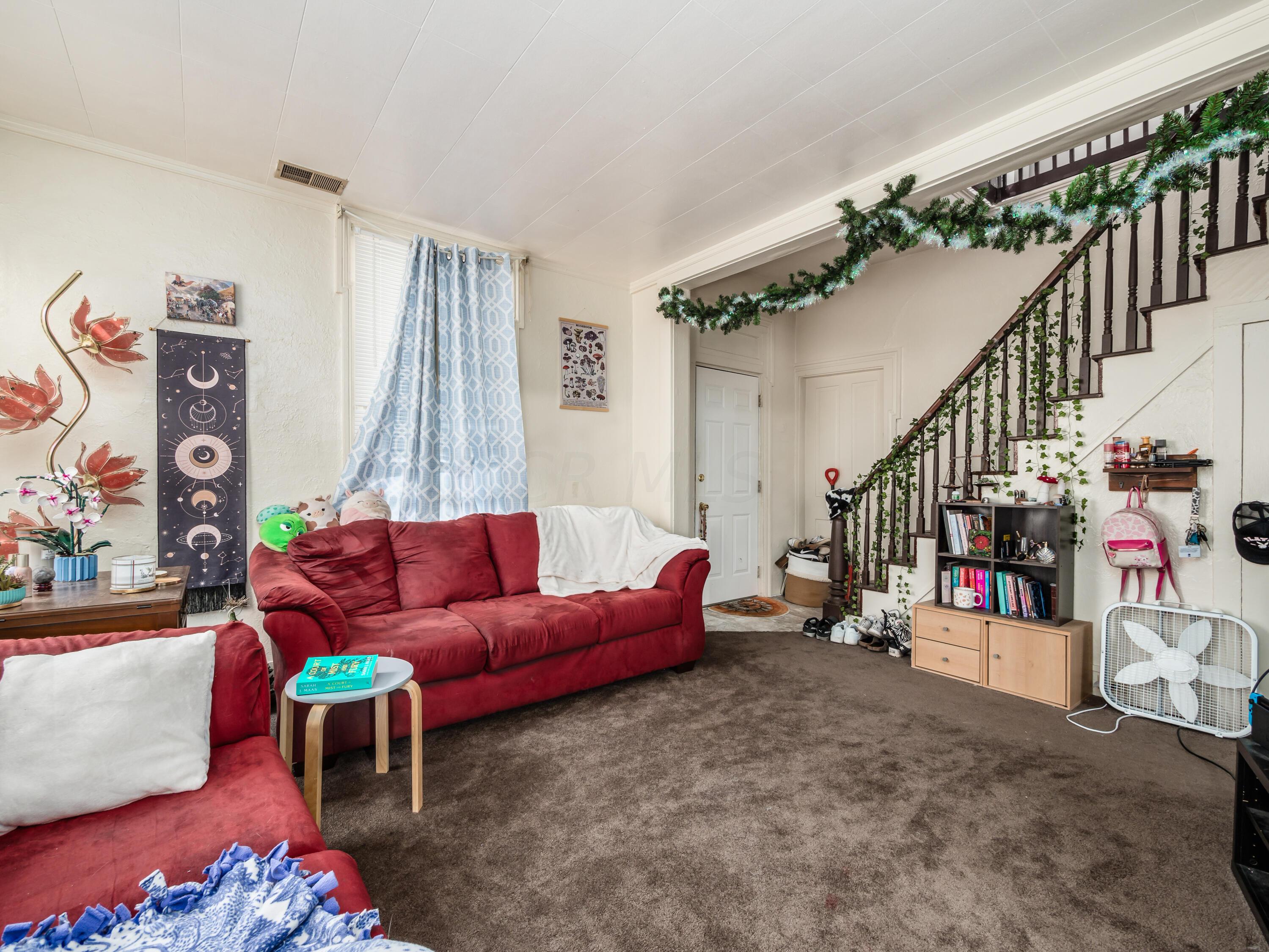 222 W Poplar Street, 224