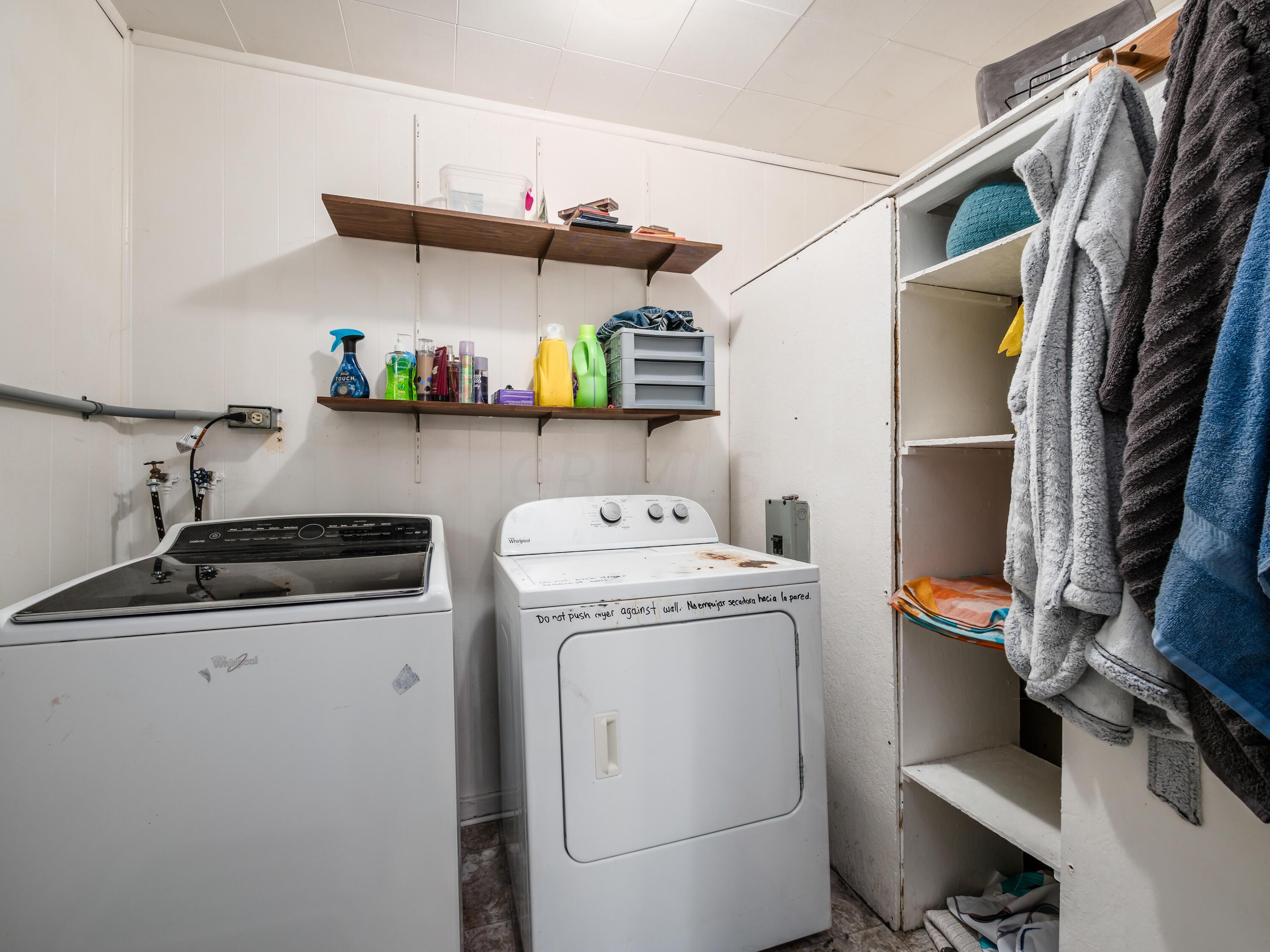 222 W Poplar Street, 224