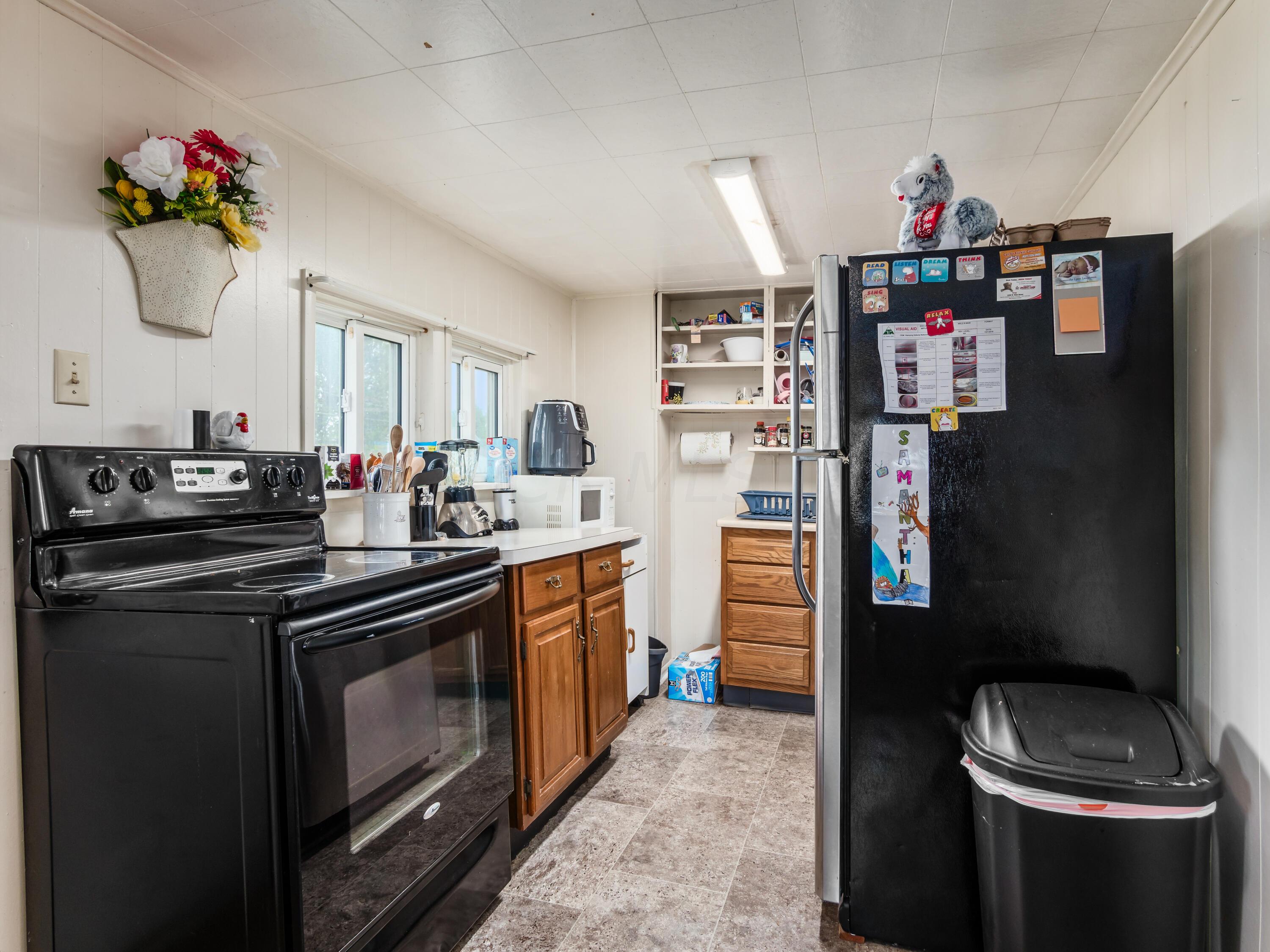 222 W Poplar Street, 224