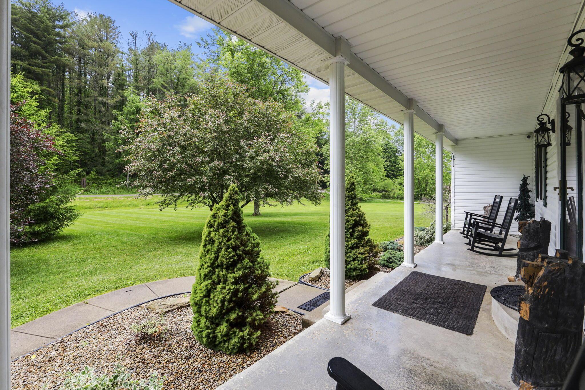 18044 State Route 93 Road S