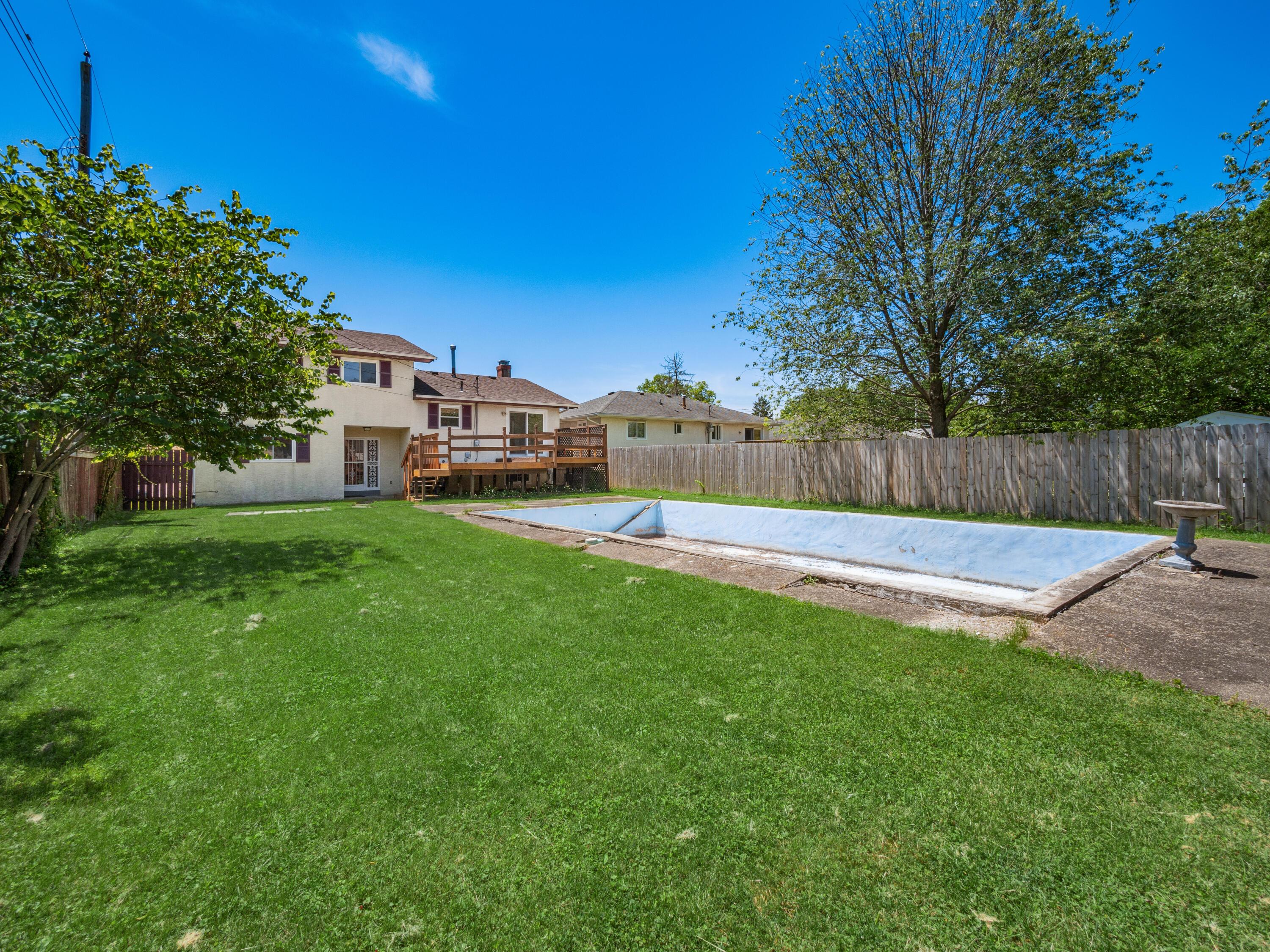 4024 Anthony Court S