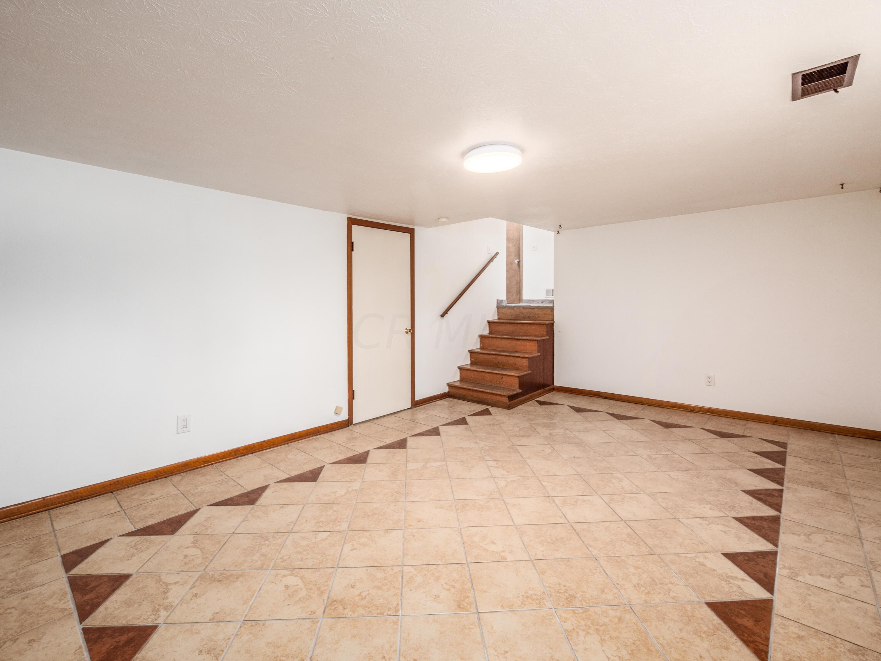 4024 Anthony Court S