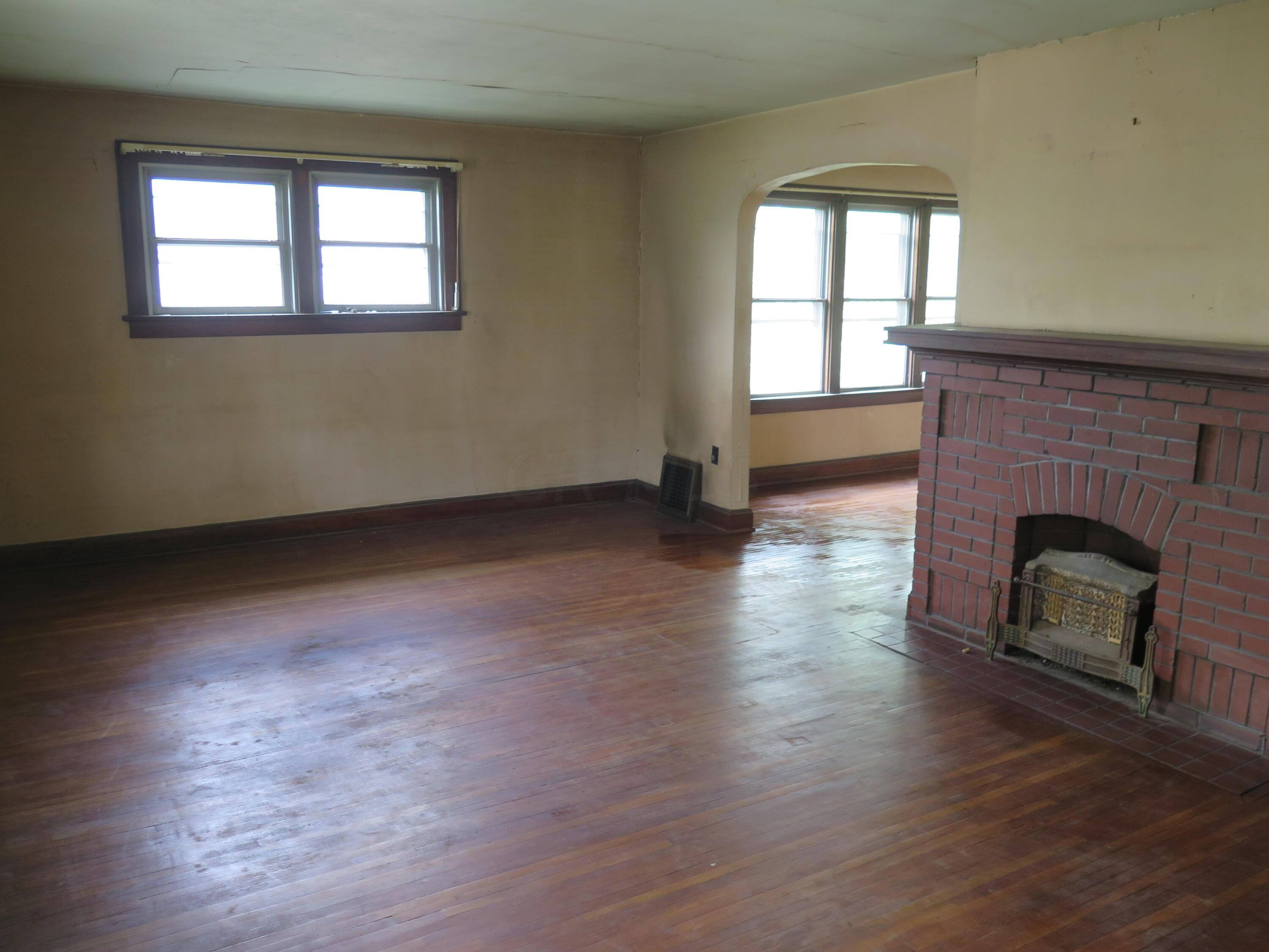 1395 Meadow, 1395-1397