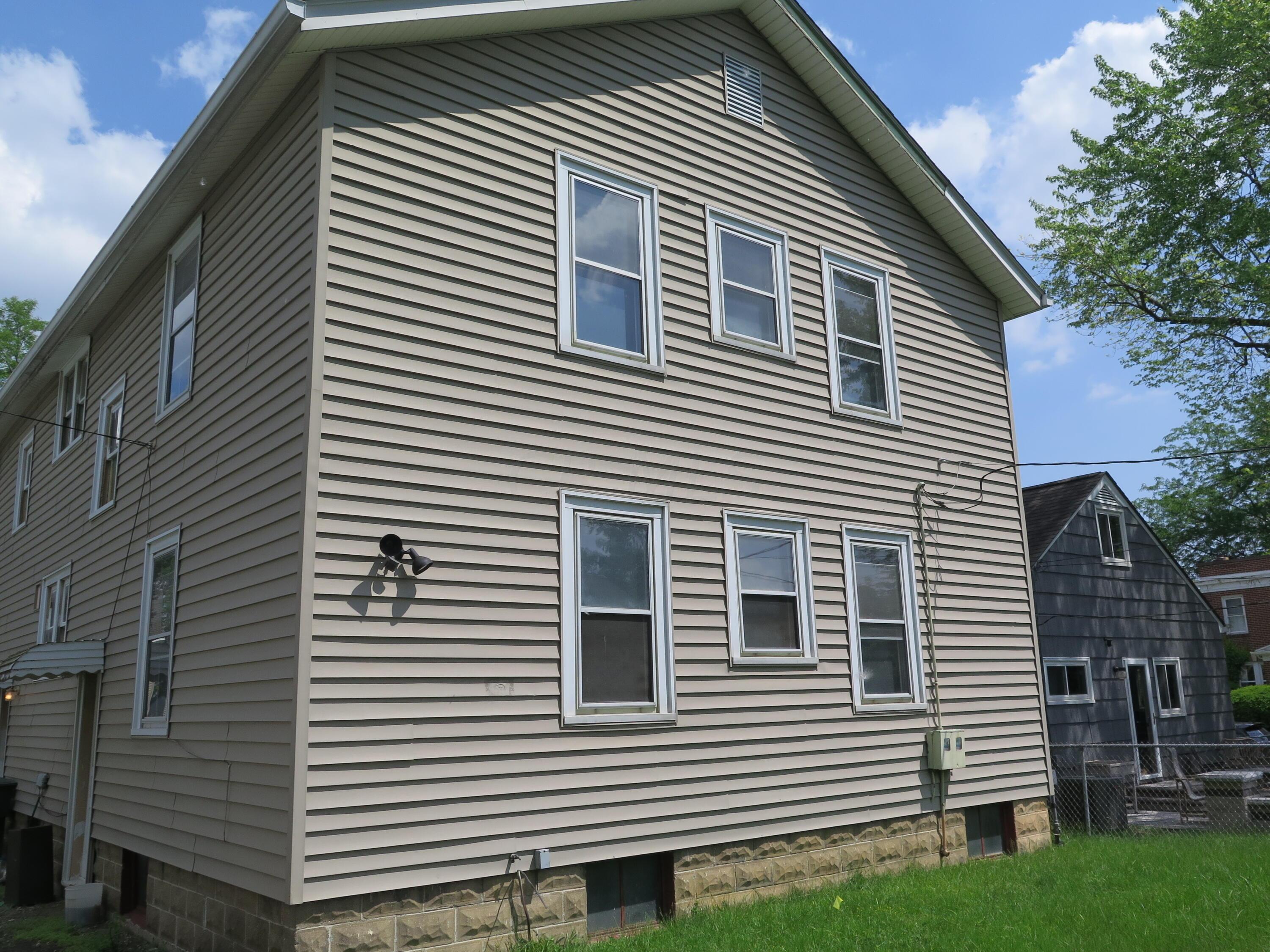 1395 Meadow, 1395-1397