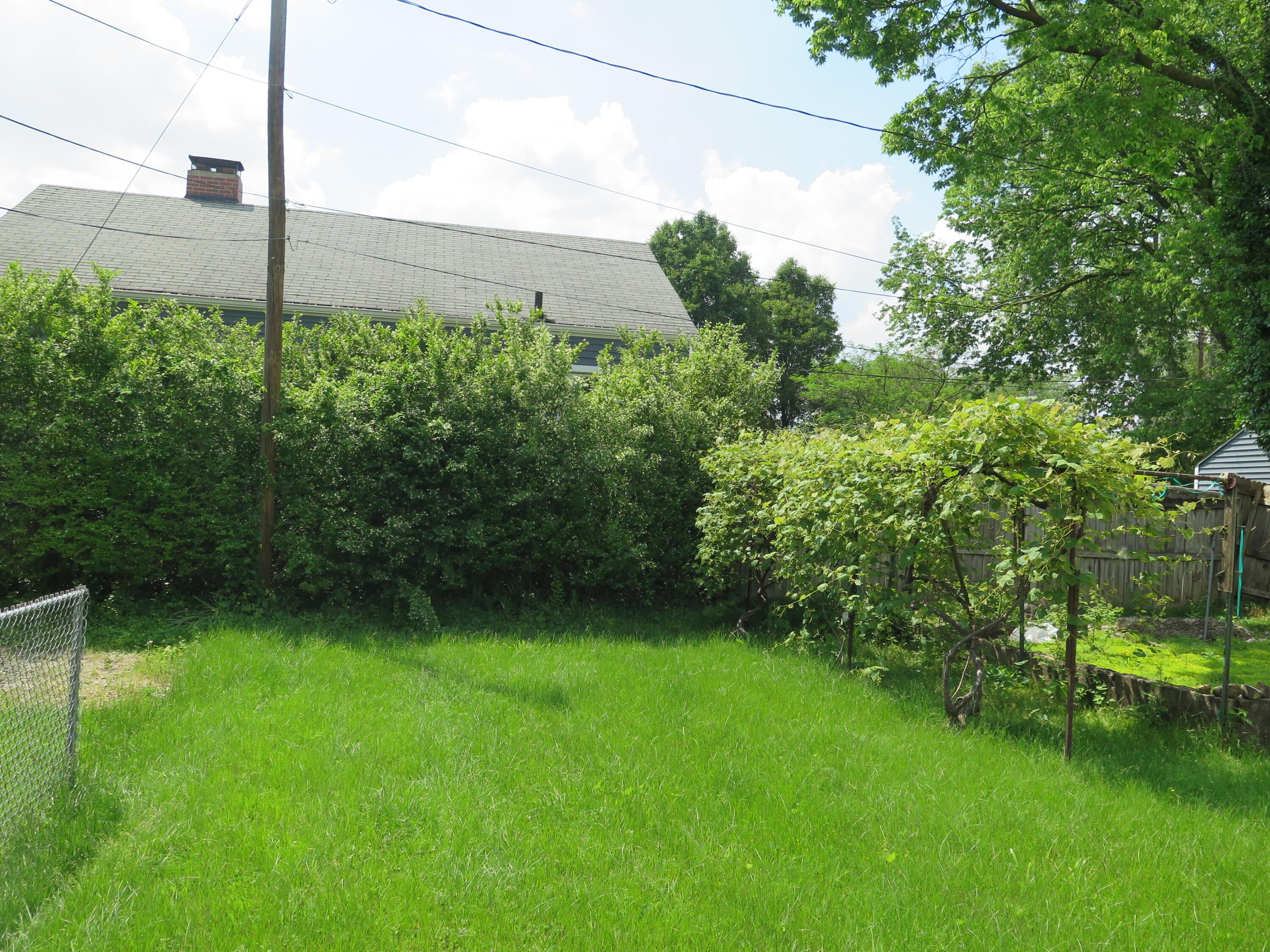 1395 Meadow, 1395-1397