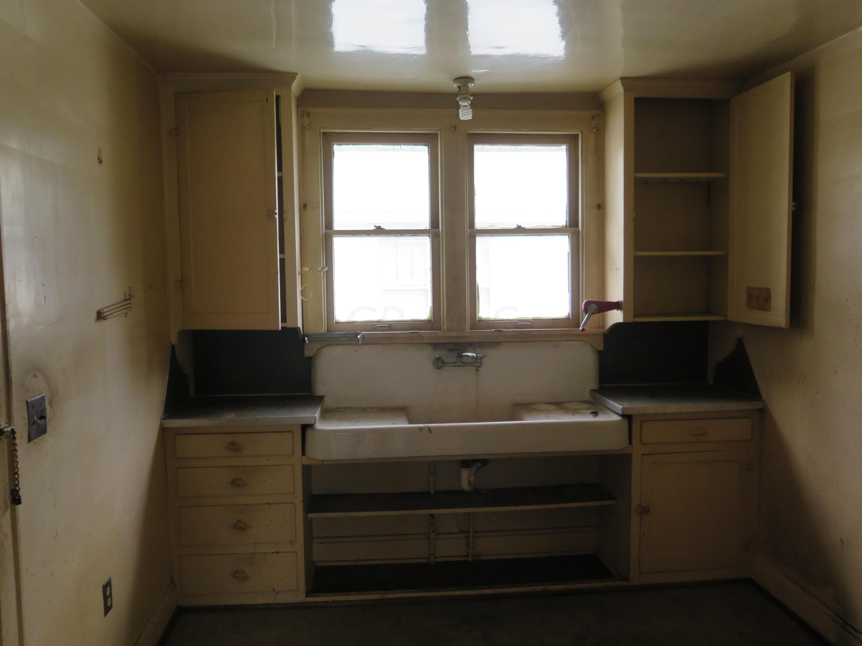 1395 Meadow, 1395-1397