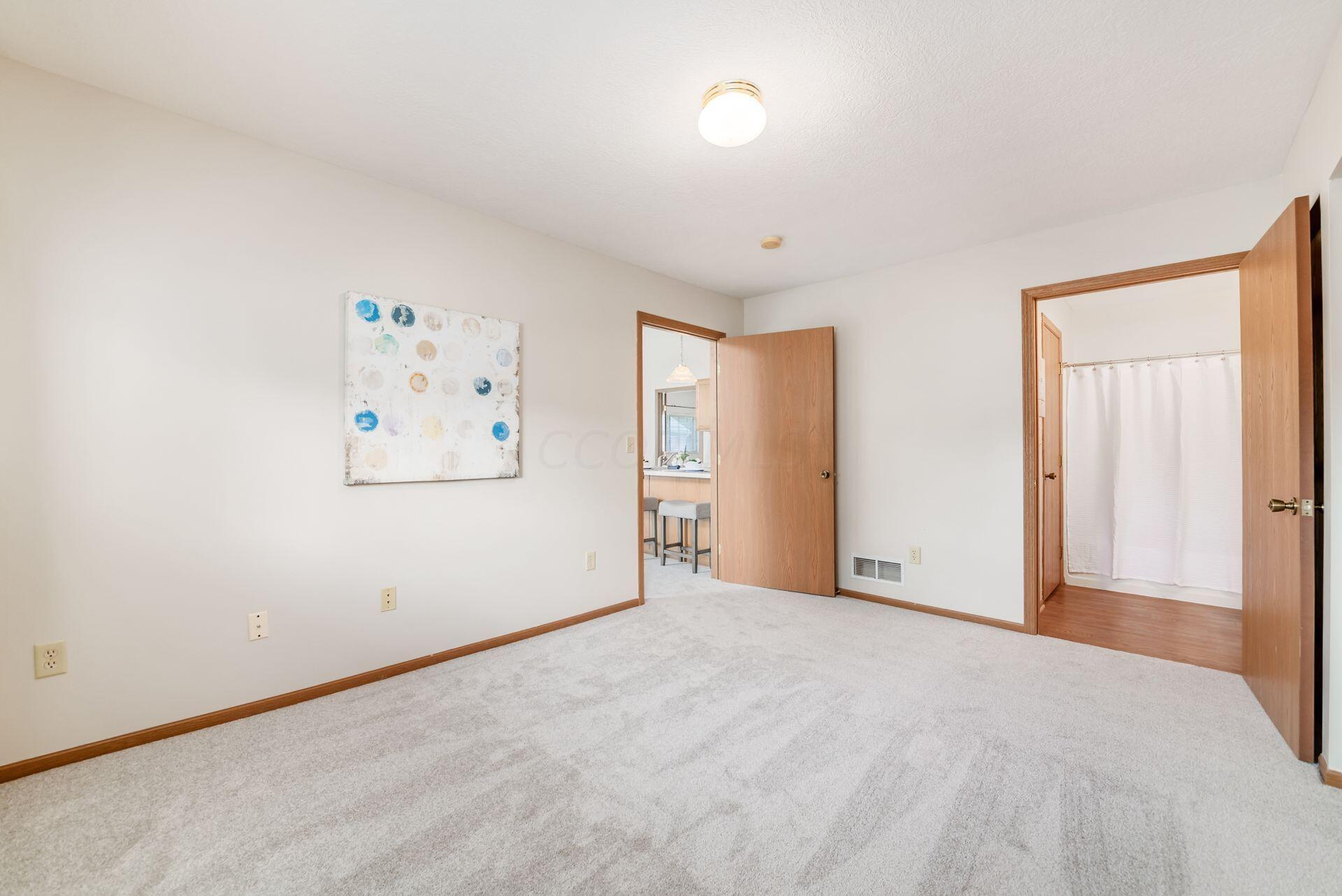 5711 Sanderling Lane