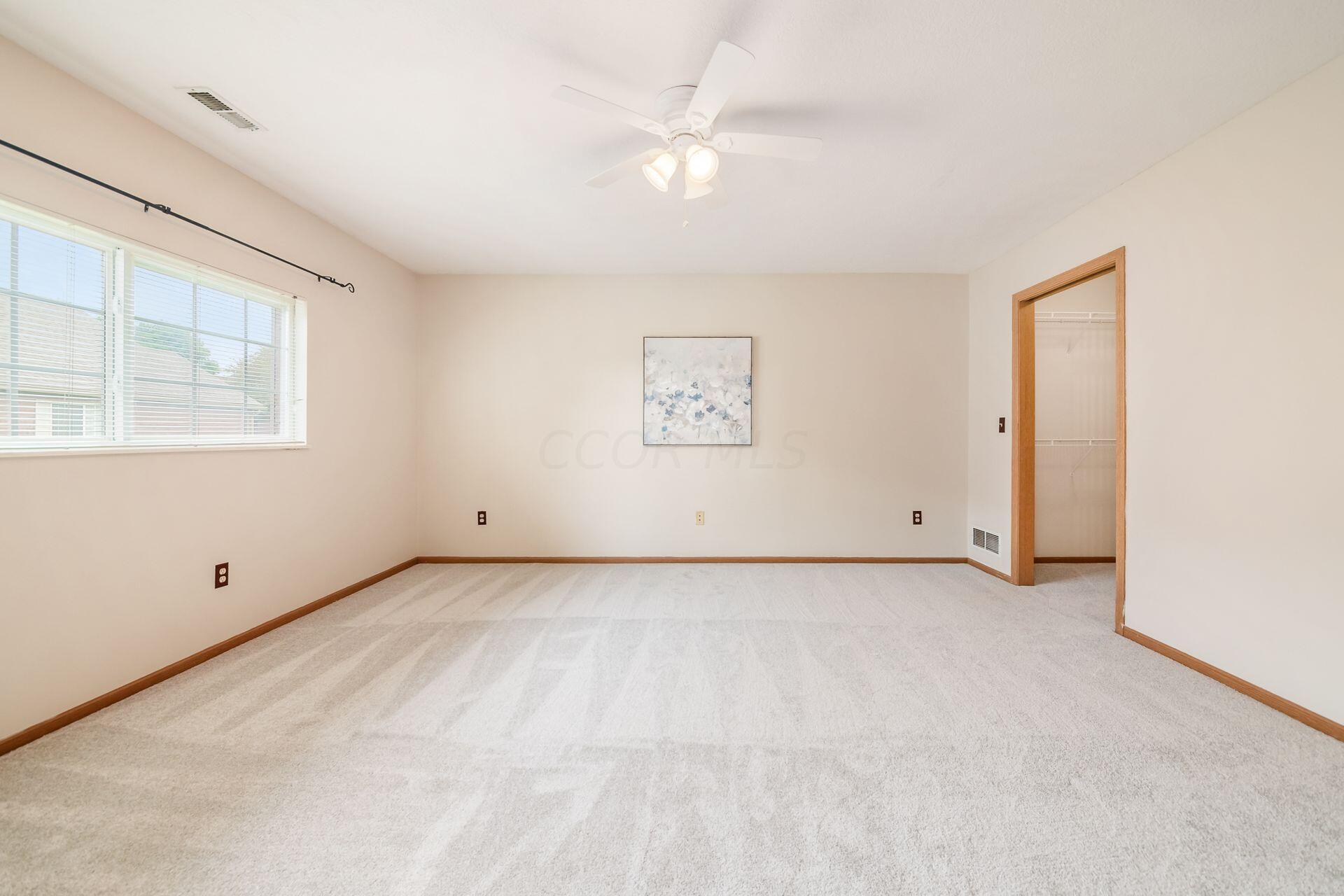 5711 Sanderling Lane