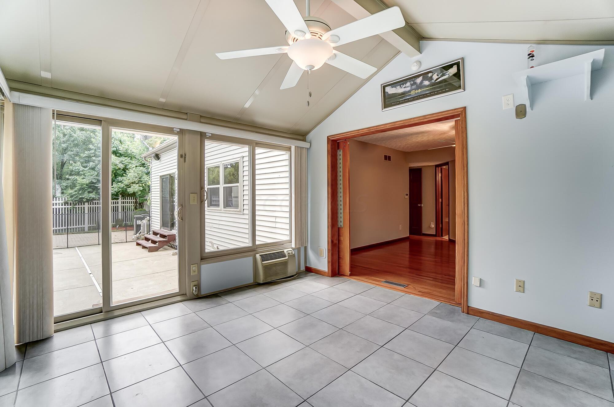 8296 Cairn Court
