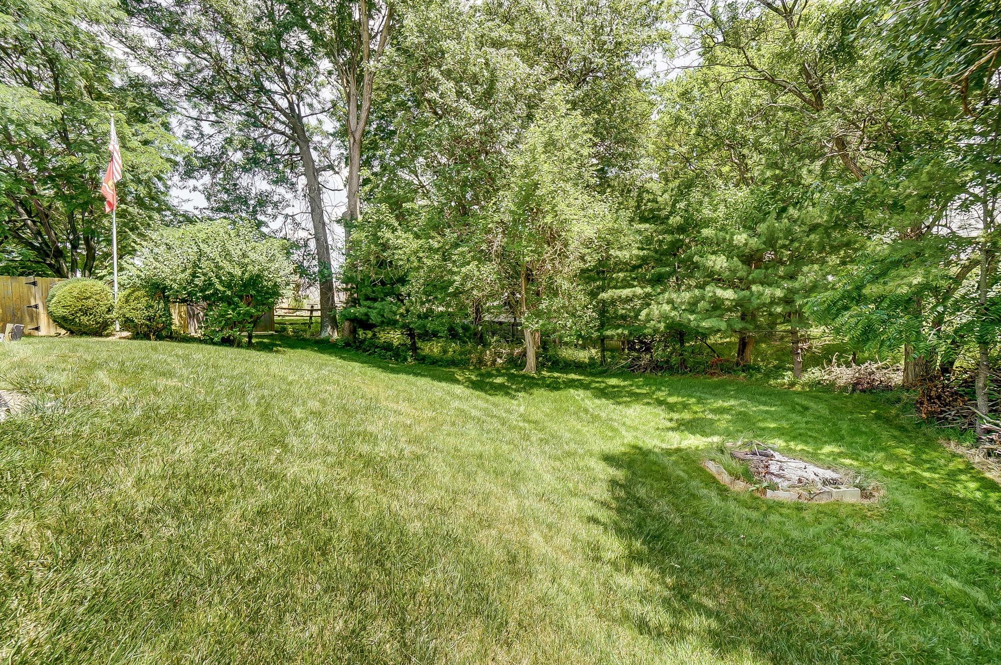 8296 Cairn Court