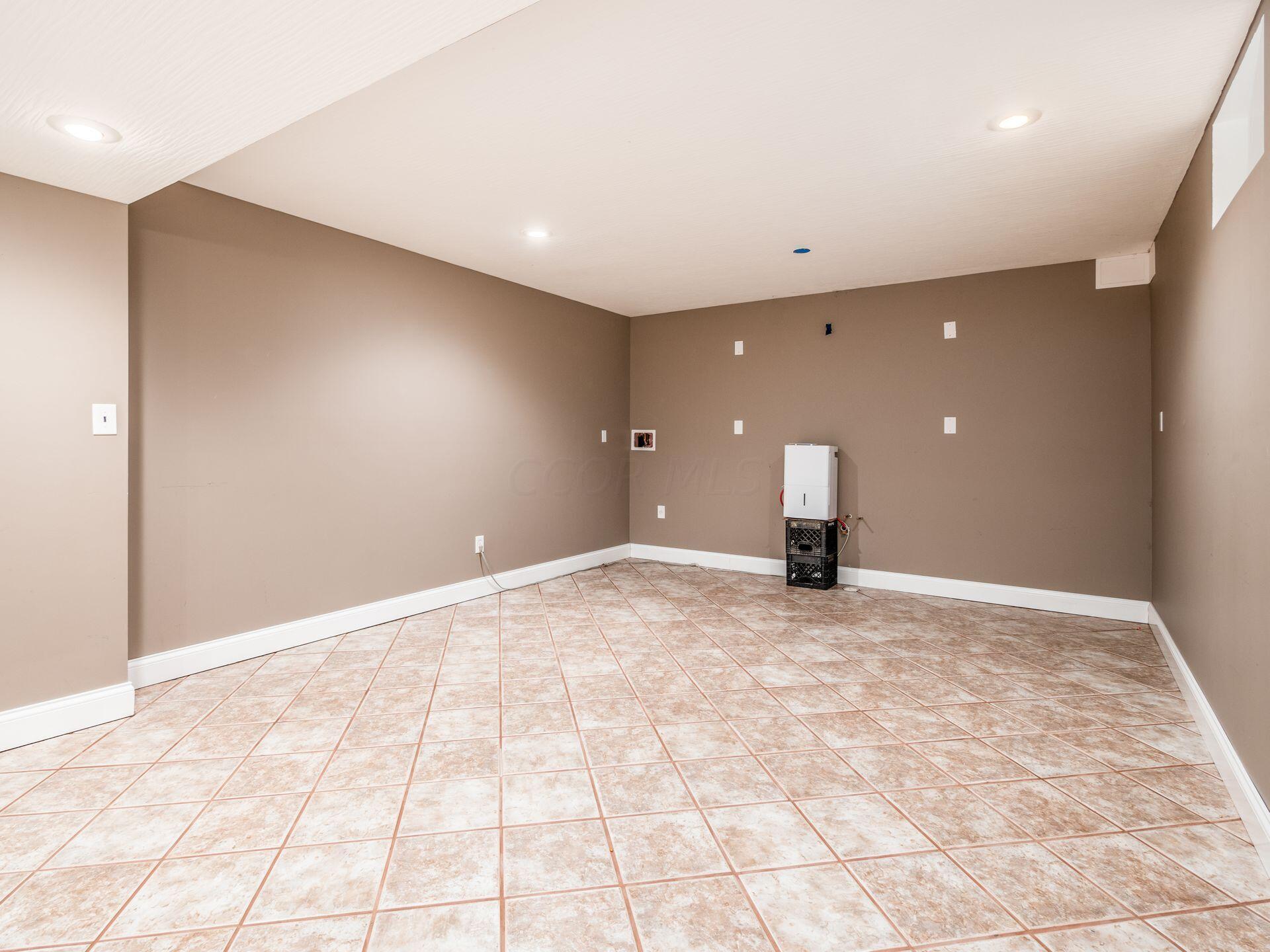 2861 Tweed Court