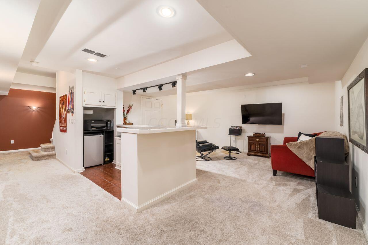 545 Kingfisher Drive