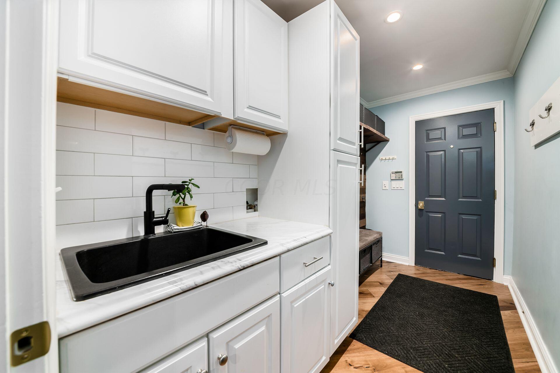 6749 Lower Brook Way