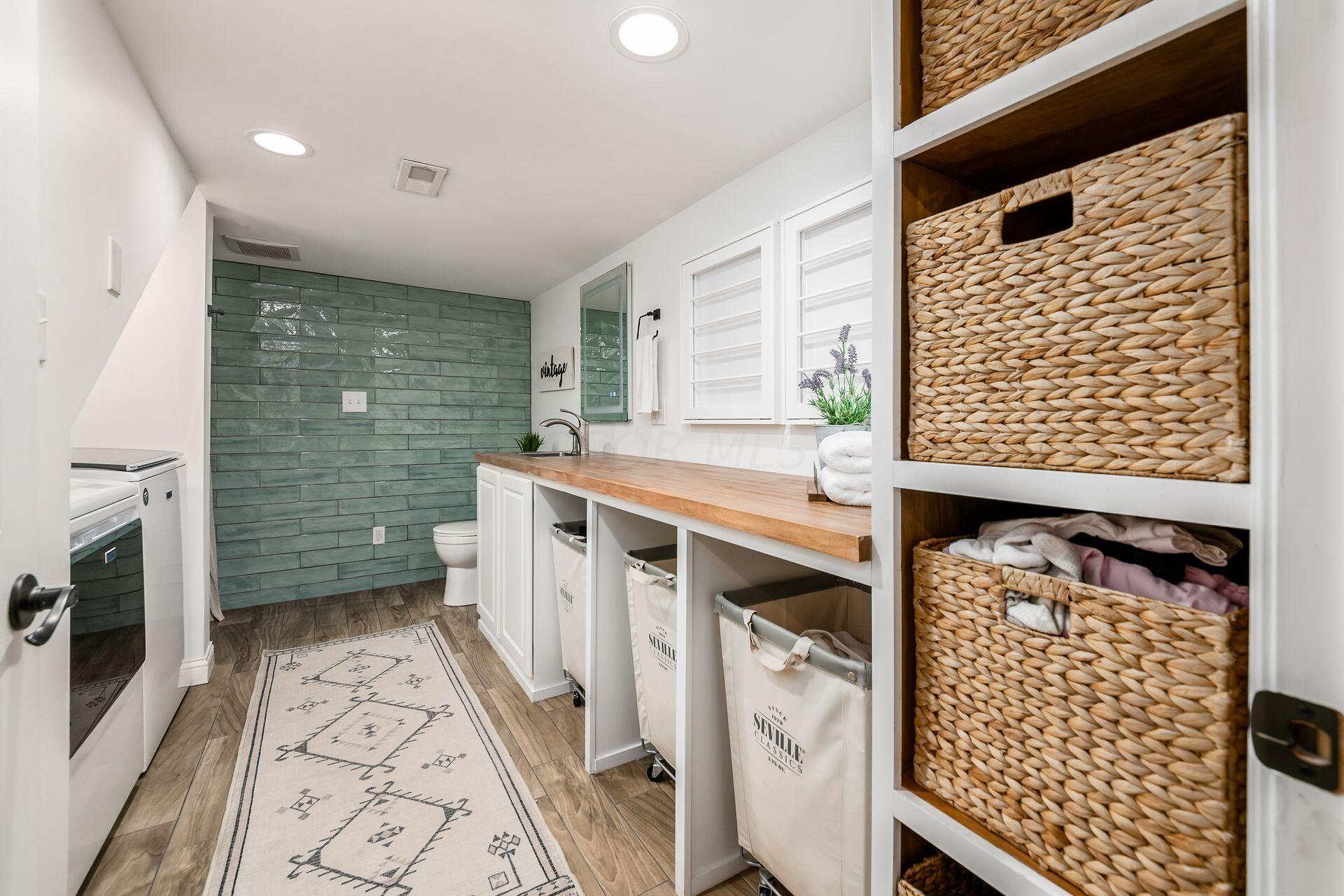 6749 Lower Brook Way