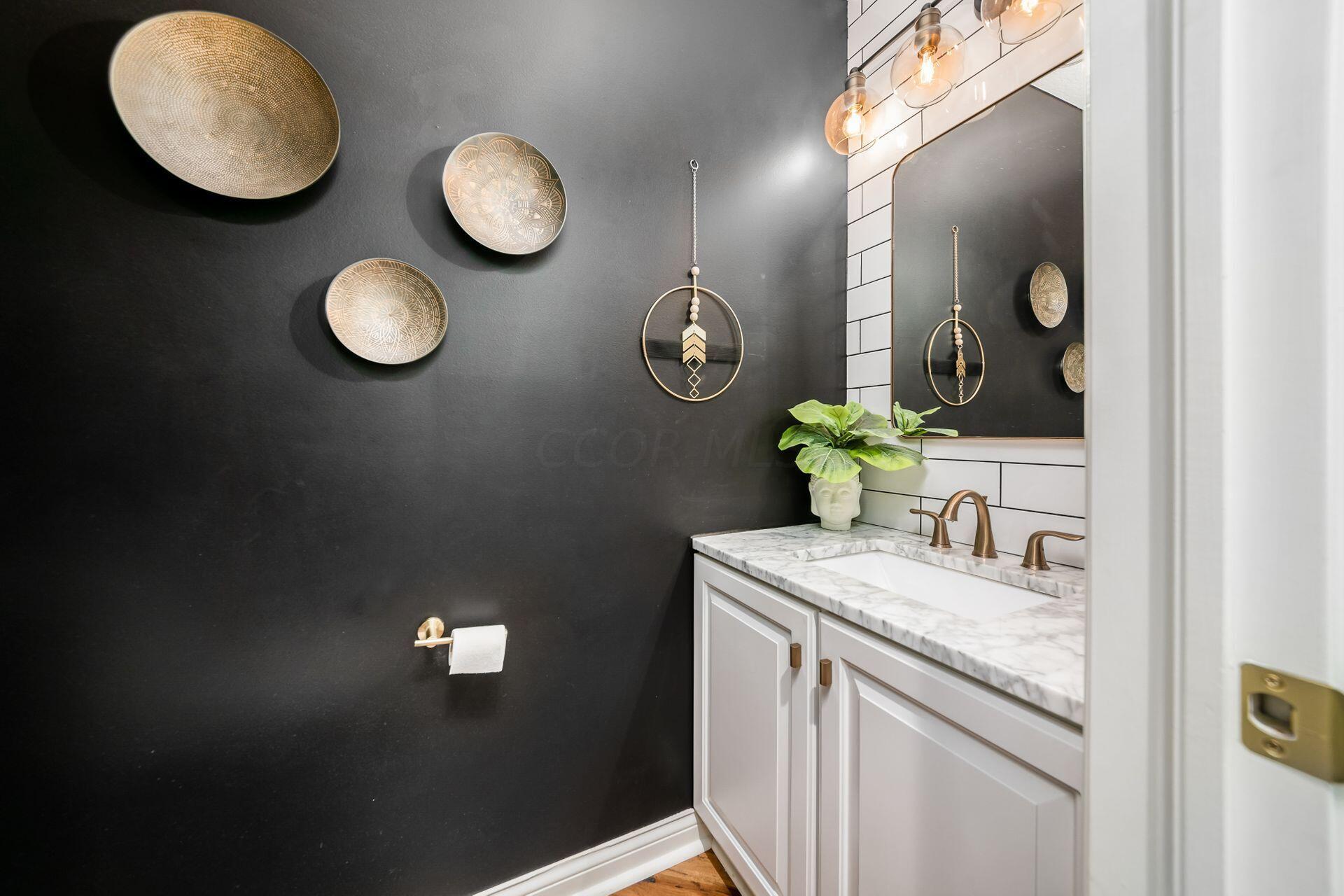 6749 Lower Brook Way