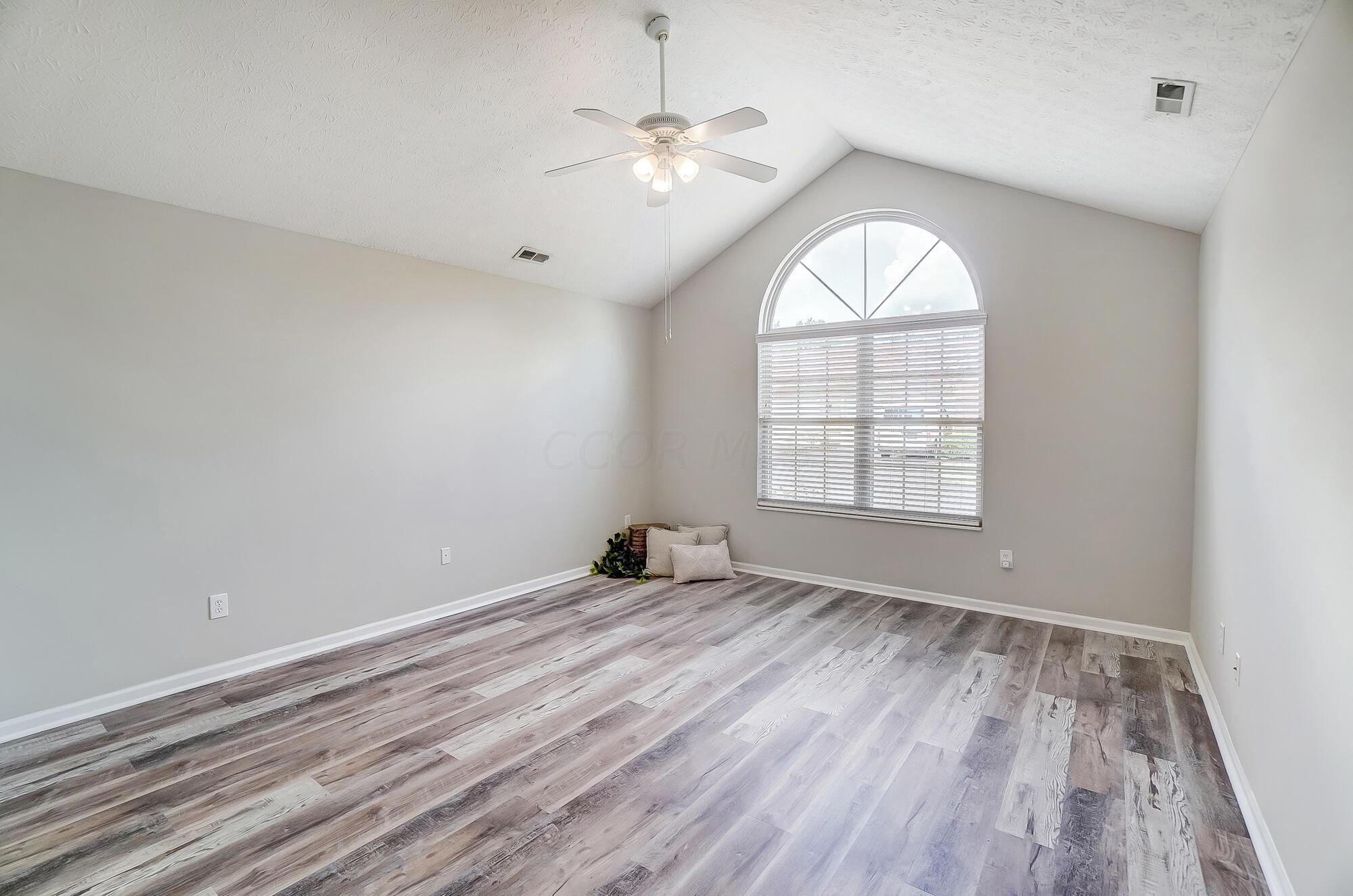 4645 Wenham Park, 12