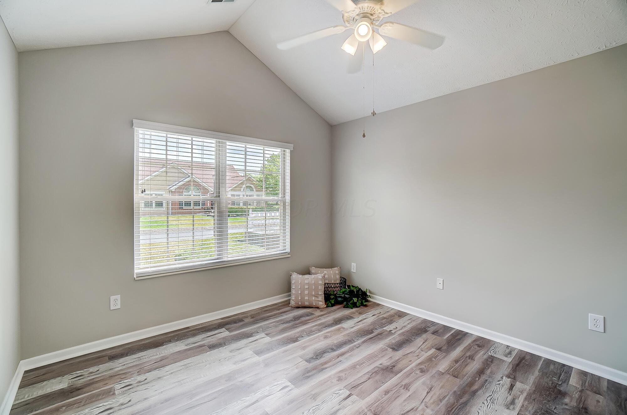 4645 Wenham Park, 12