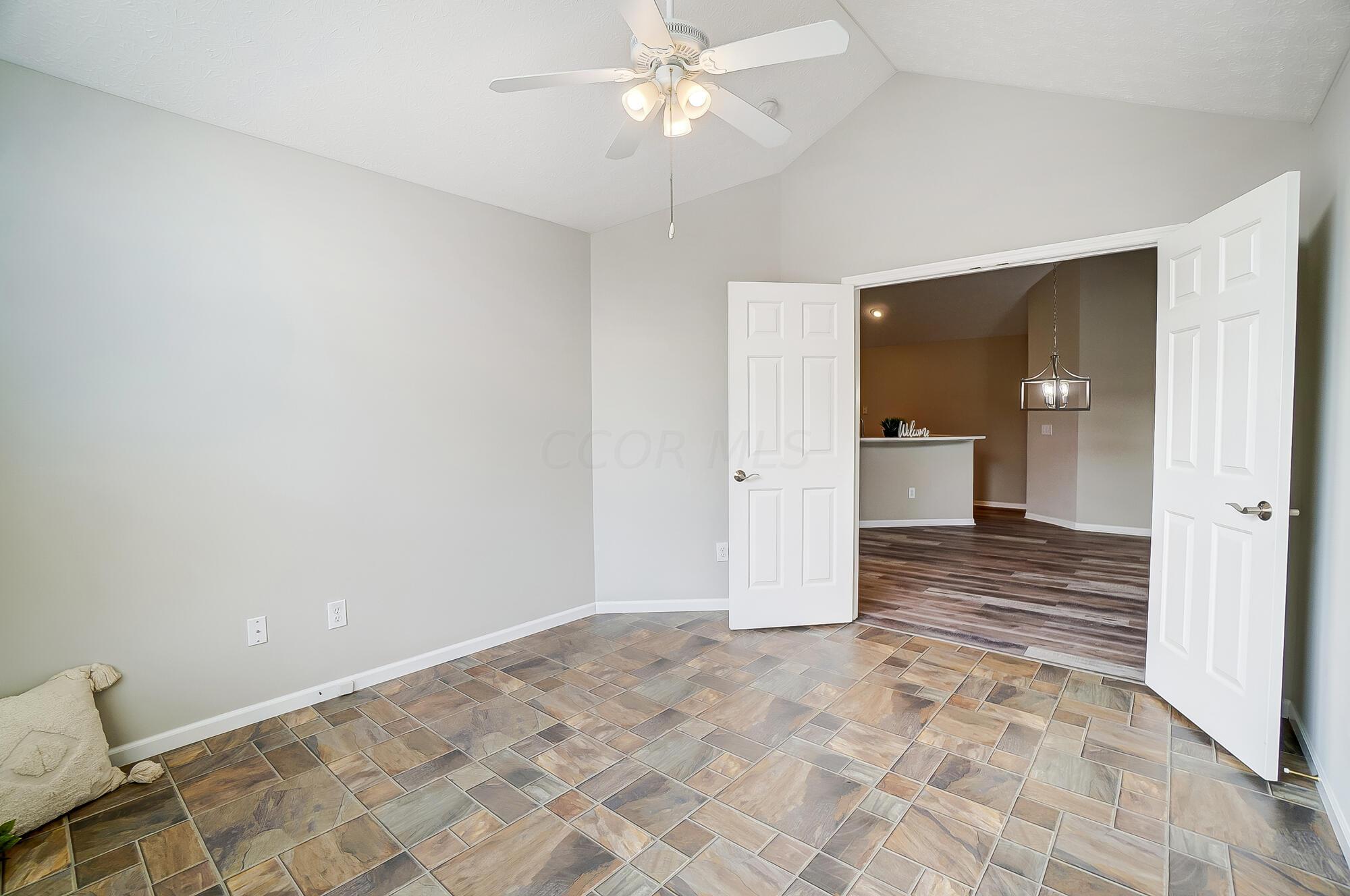 4645 Wenham Park, 12