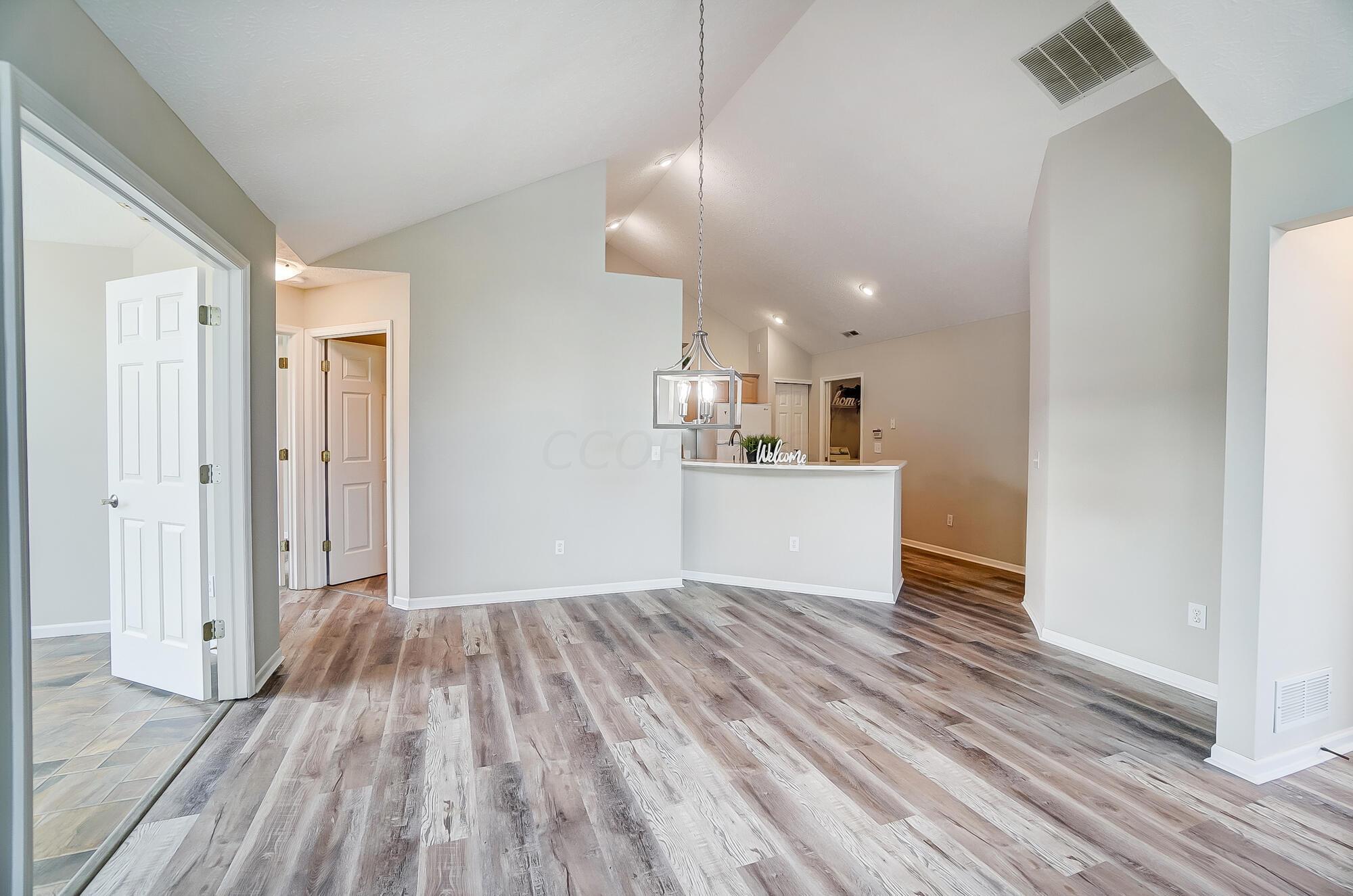 4645 Wenham Park, 12