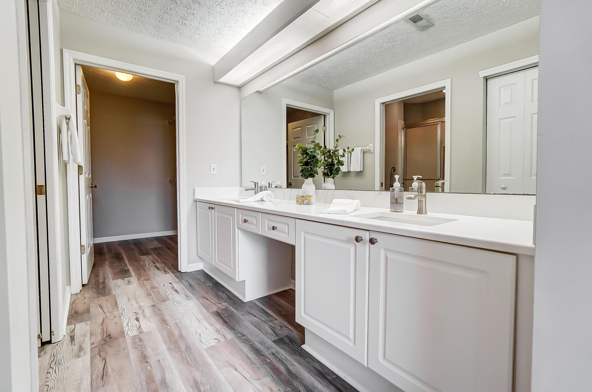 4645 Wenham Park, 12