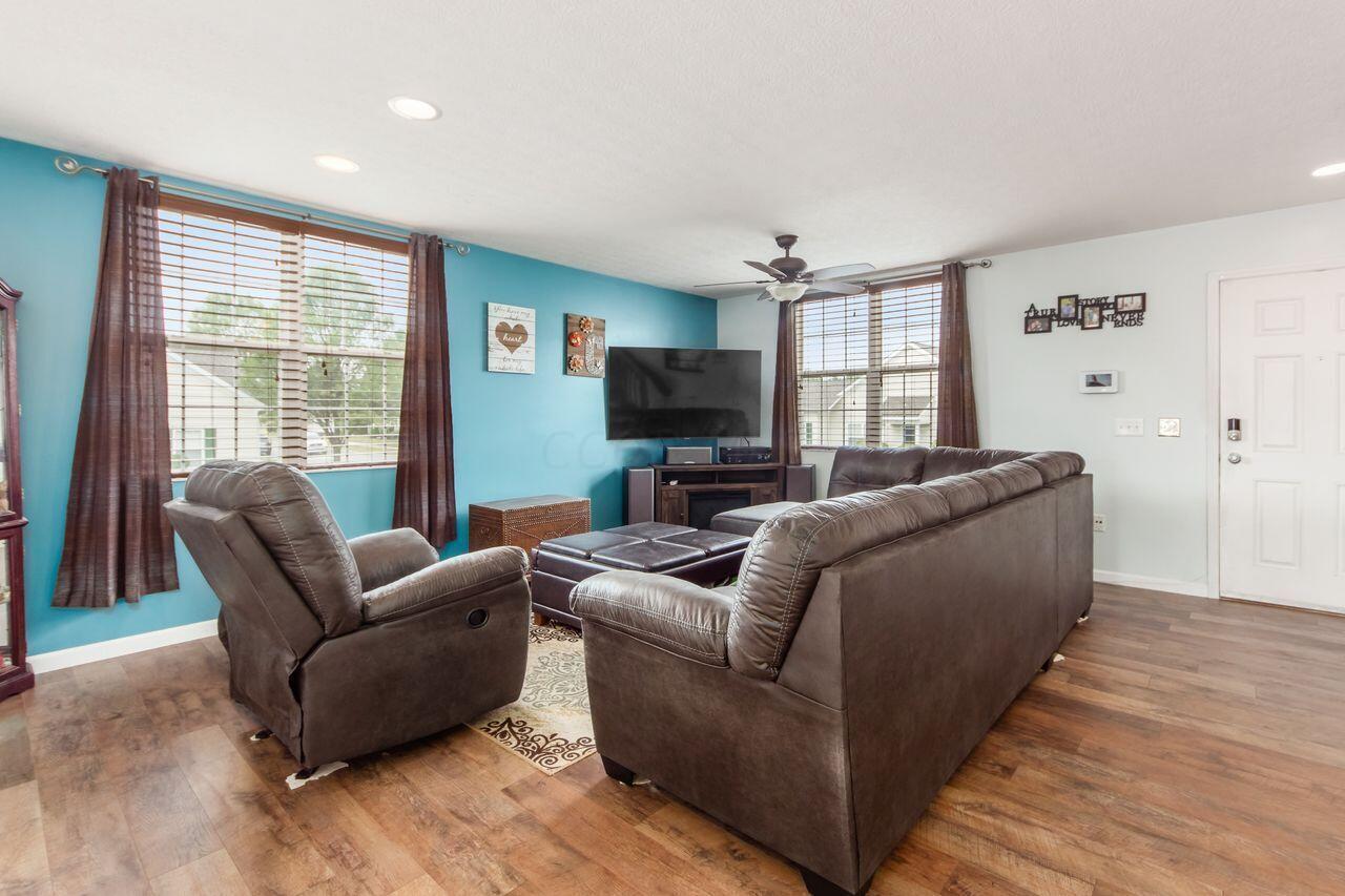 7215 Colonial Affair Drive, 12