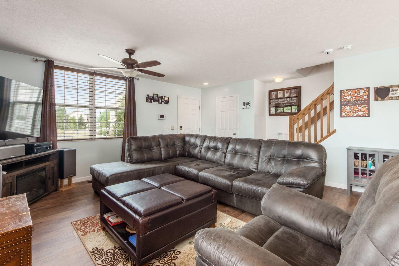 7215 Colonial Affair Drive, 12