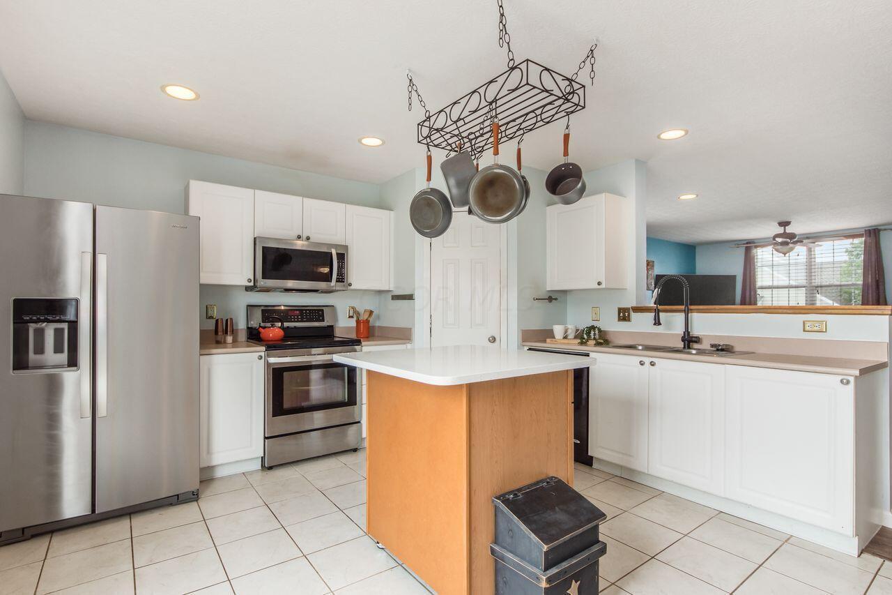 7215 Colonial Affair Drive, 12