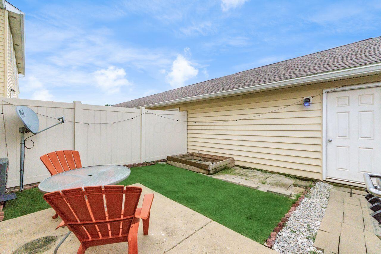 7215 Colonial Affair Drive, 12