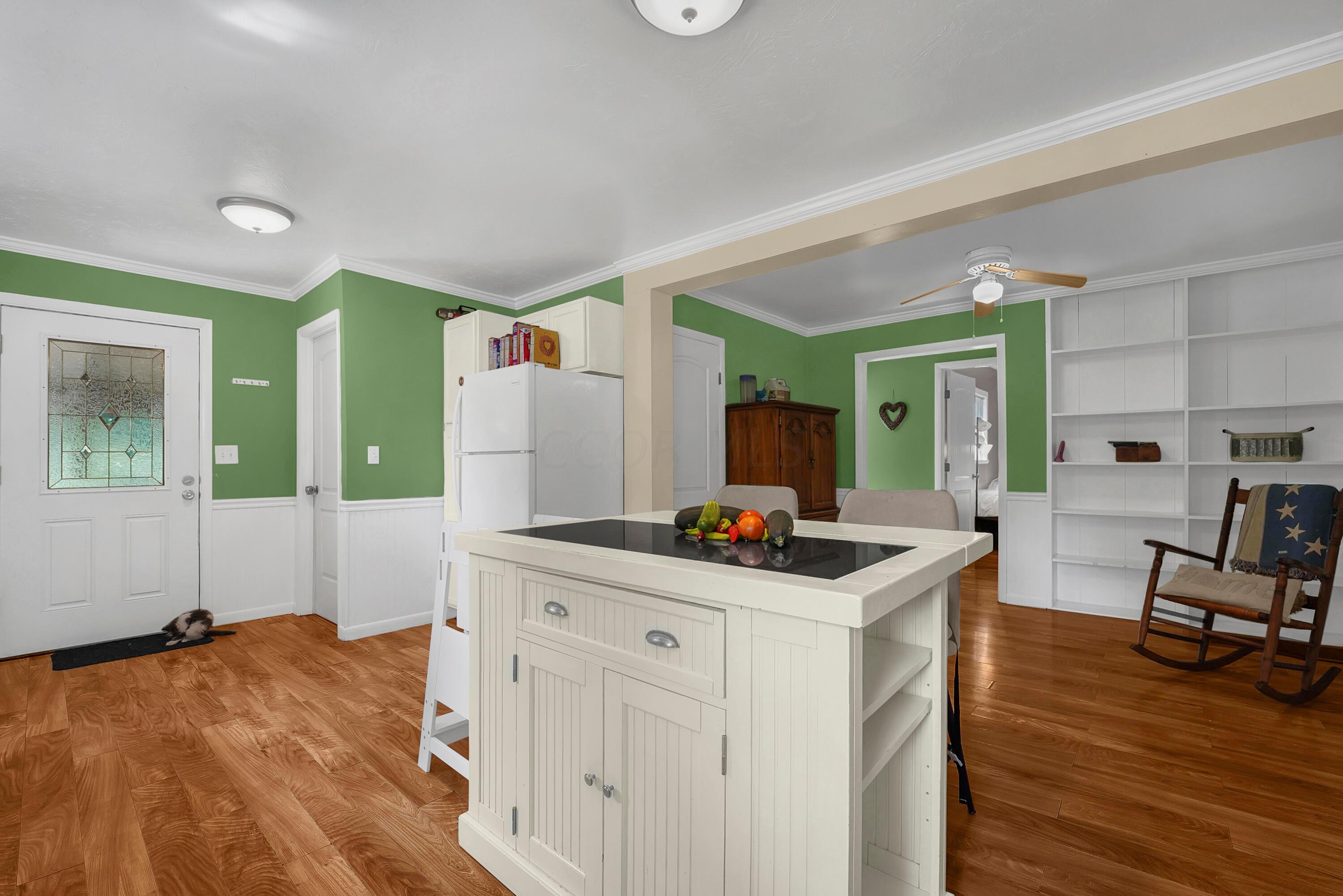 5126 Township Road 225 SE