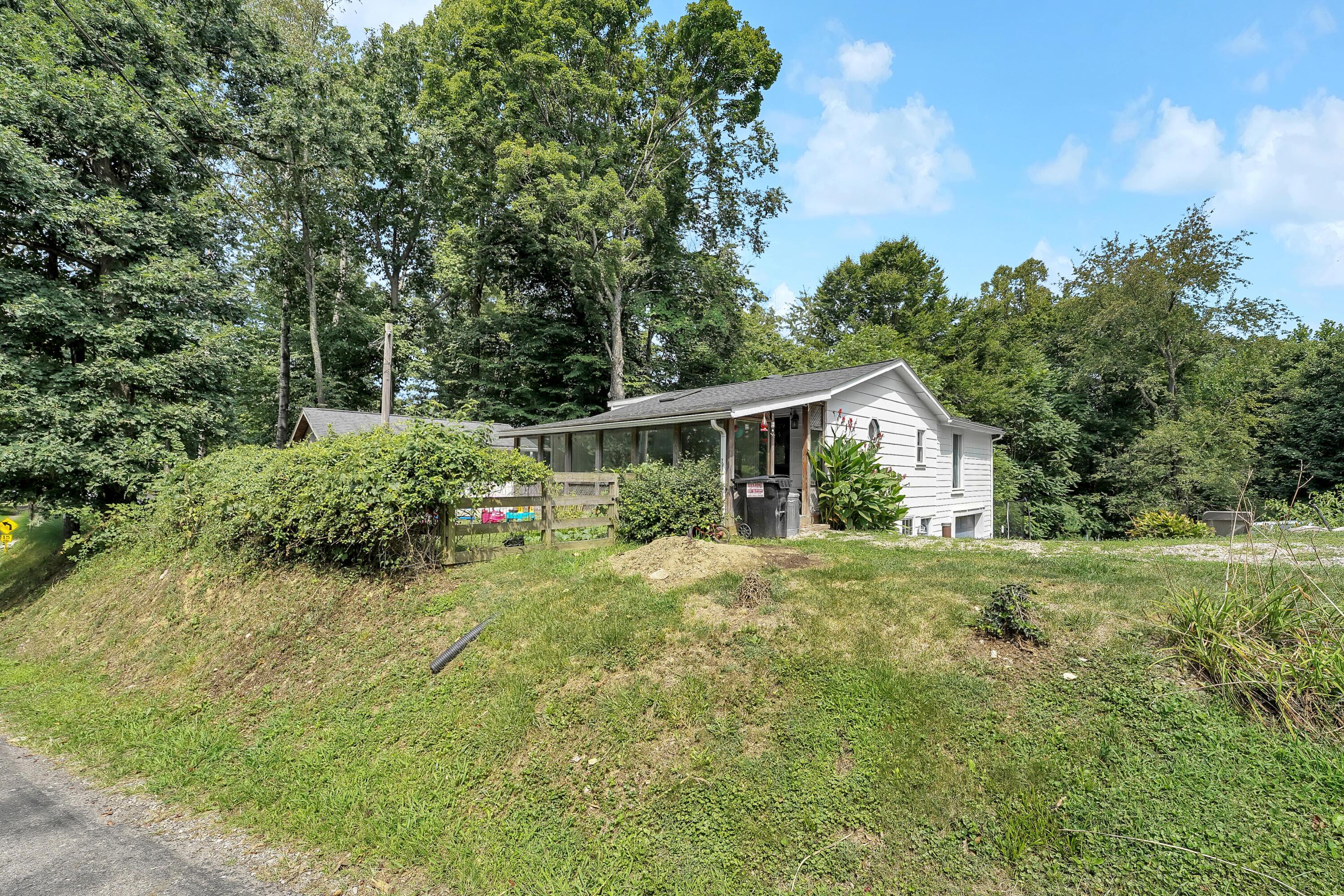 5126 Township Road 225 SE