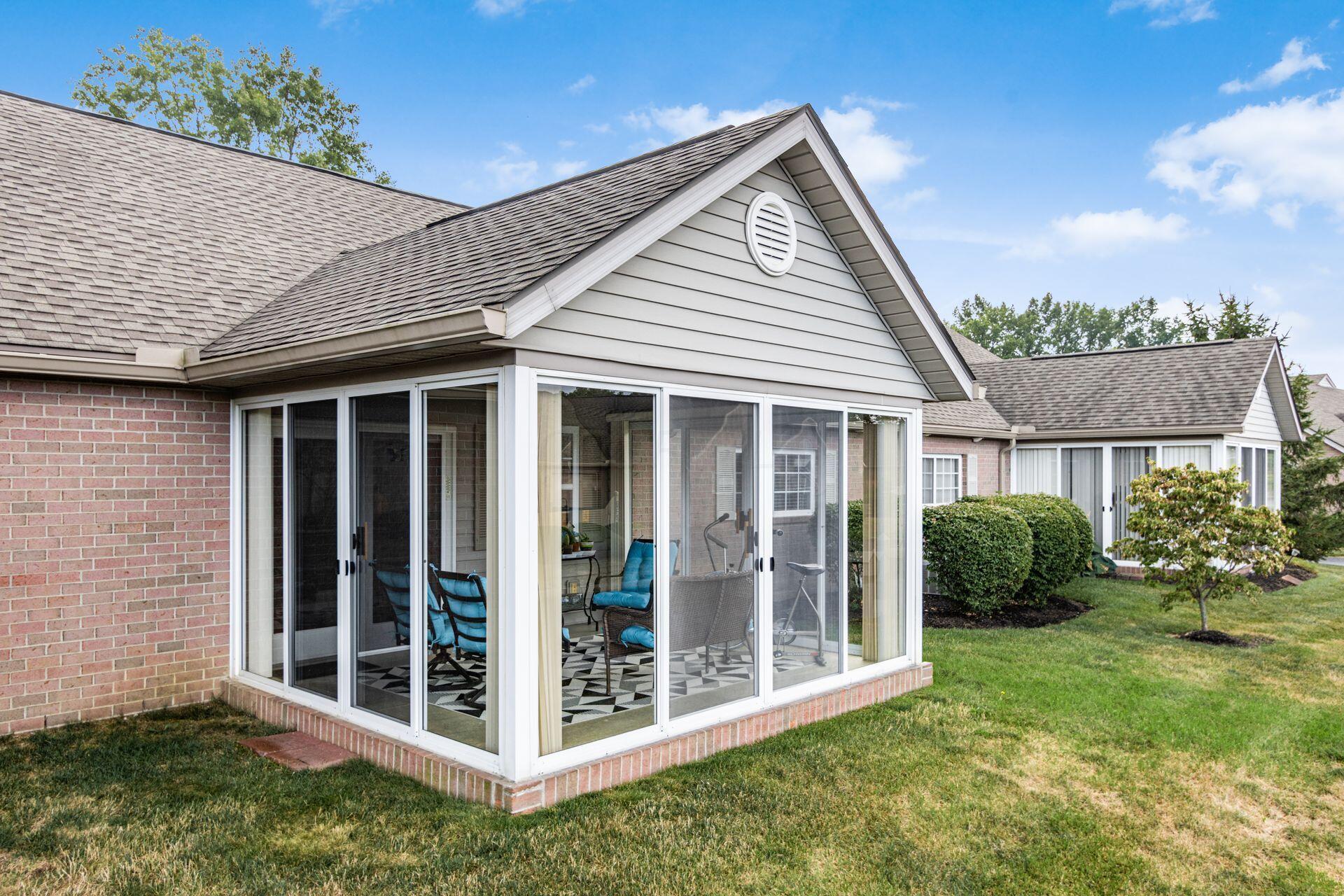 1248 Amberlea Drive E, 18