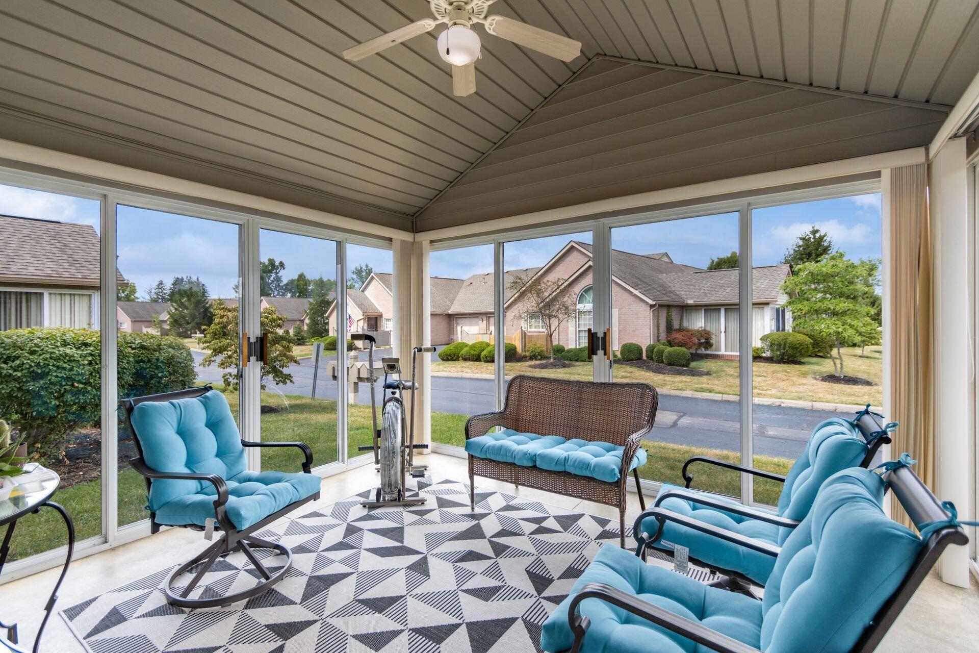 1248 Amberlea Drive E, 18