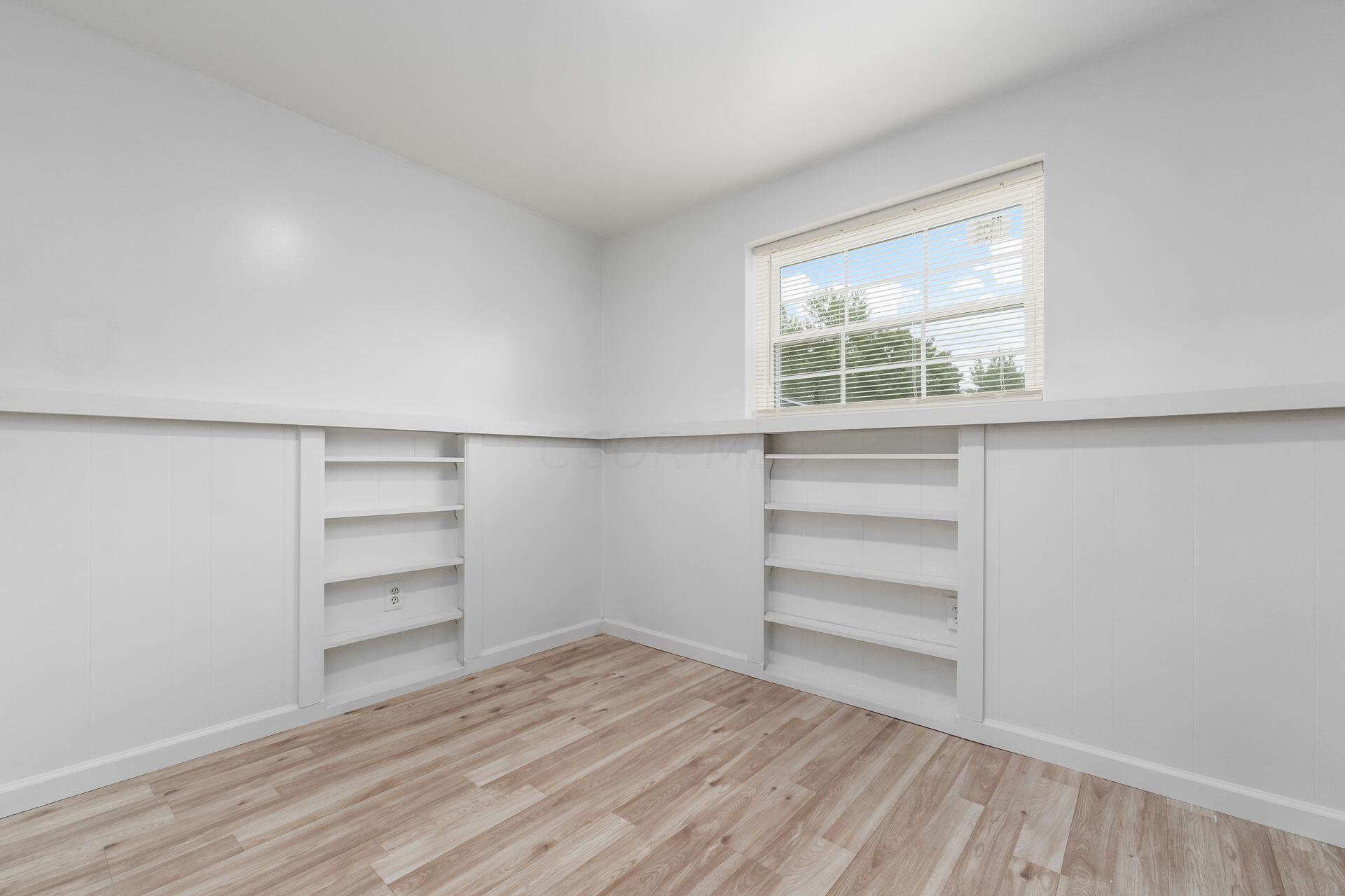 2877 Falcon Bridge Drive