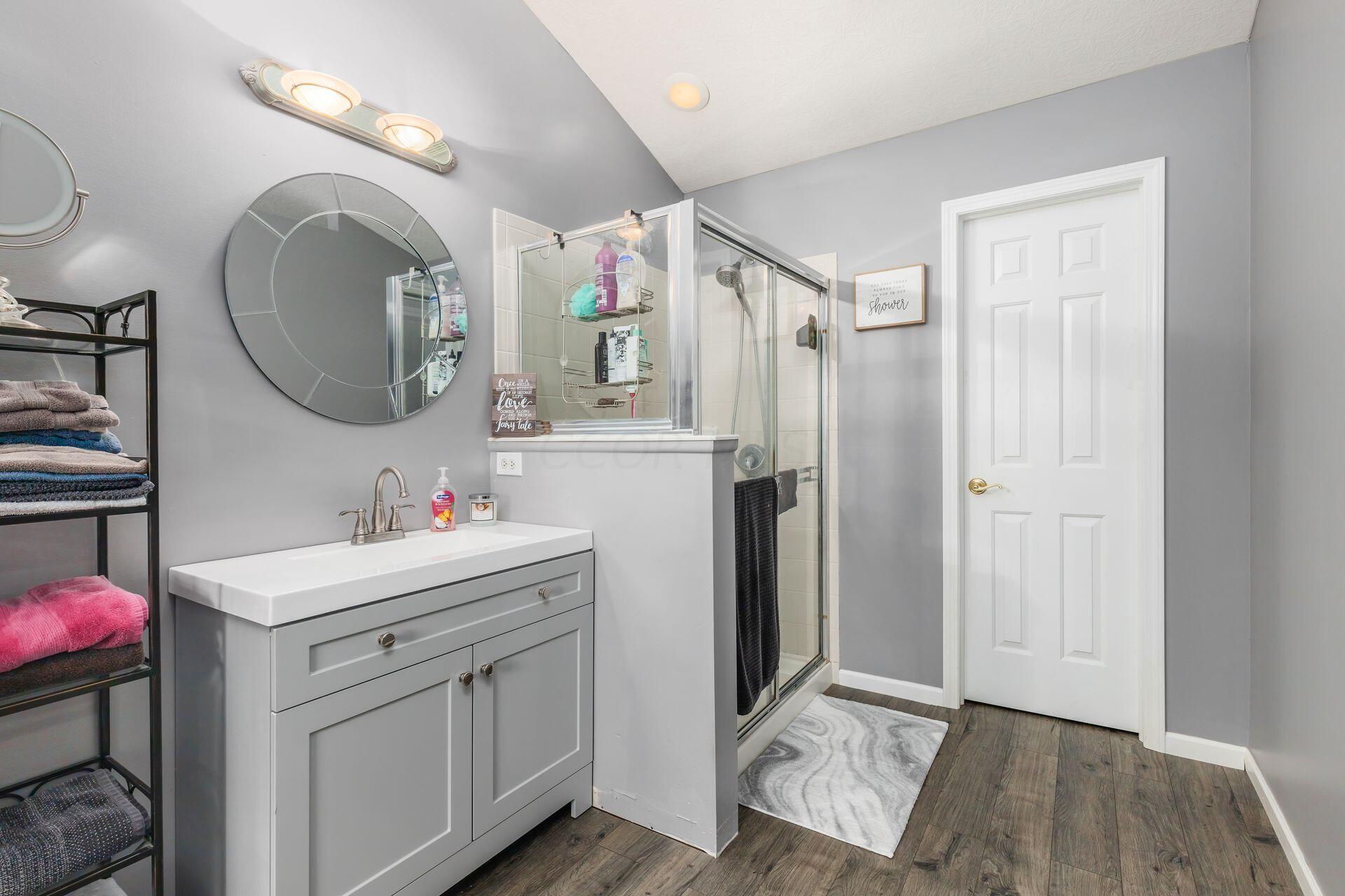 5809 Burnett Drive N