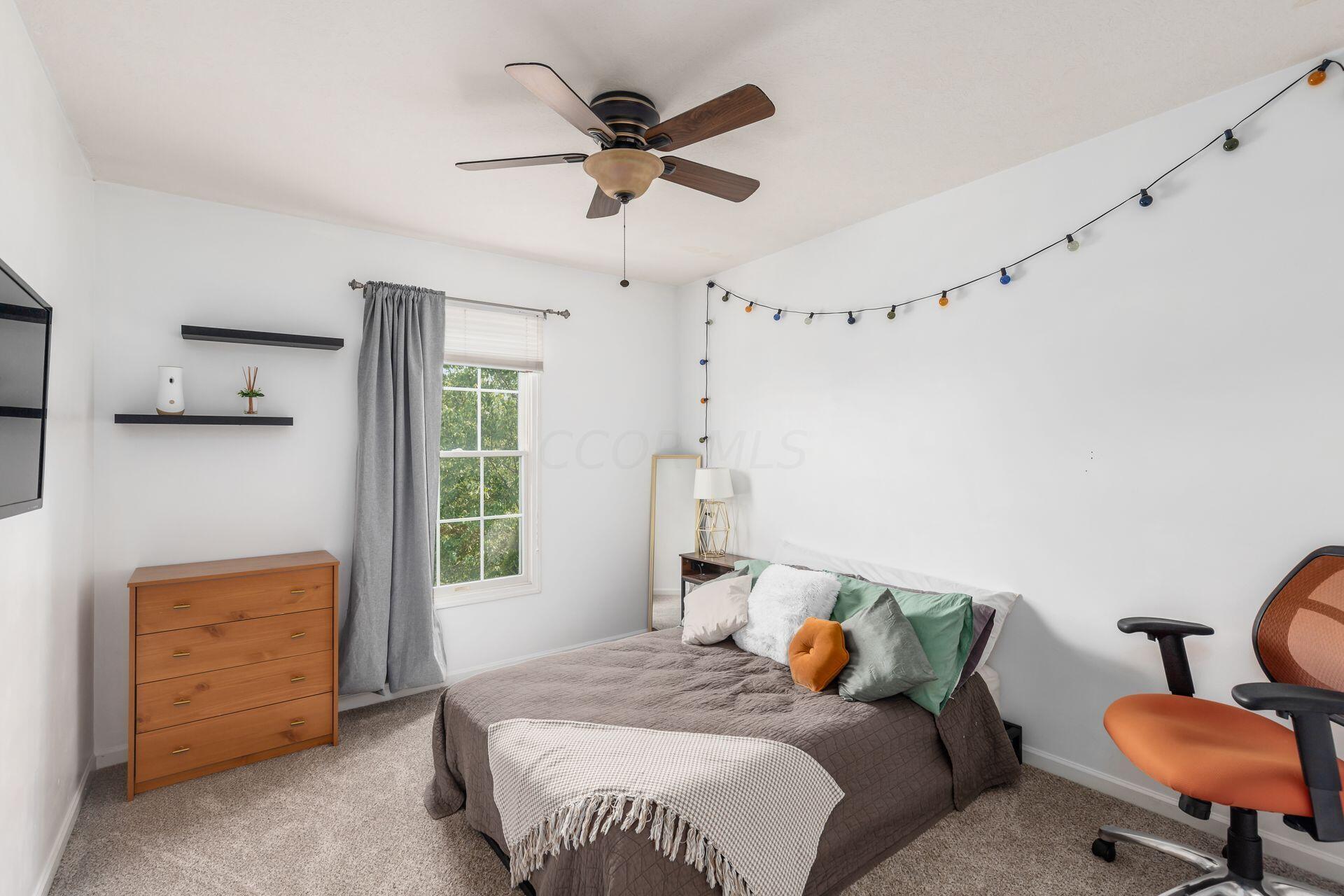 5809 Burnett Drive N