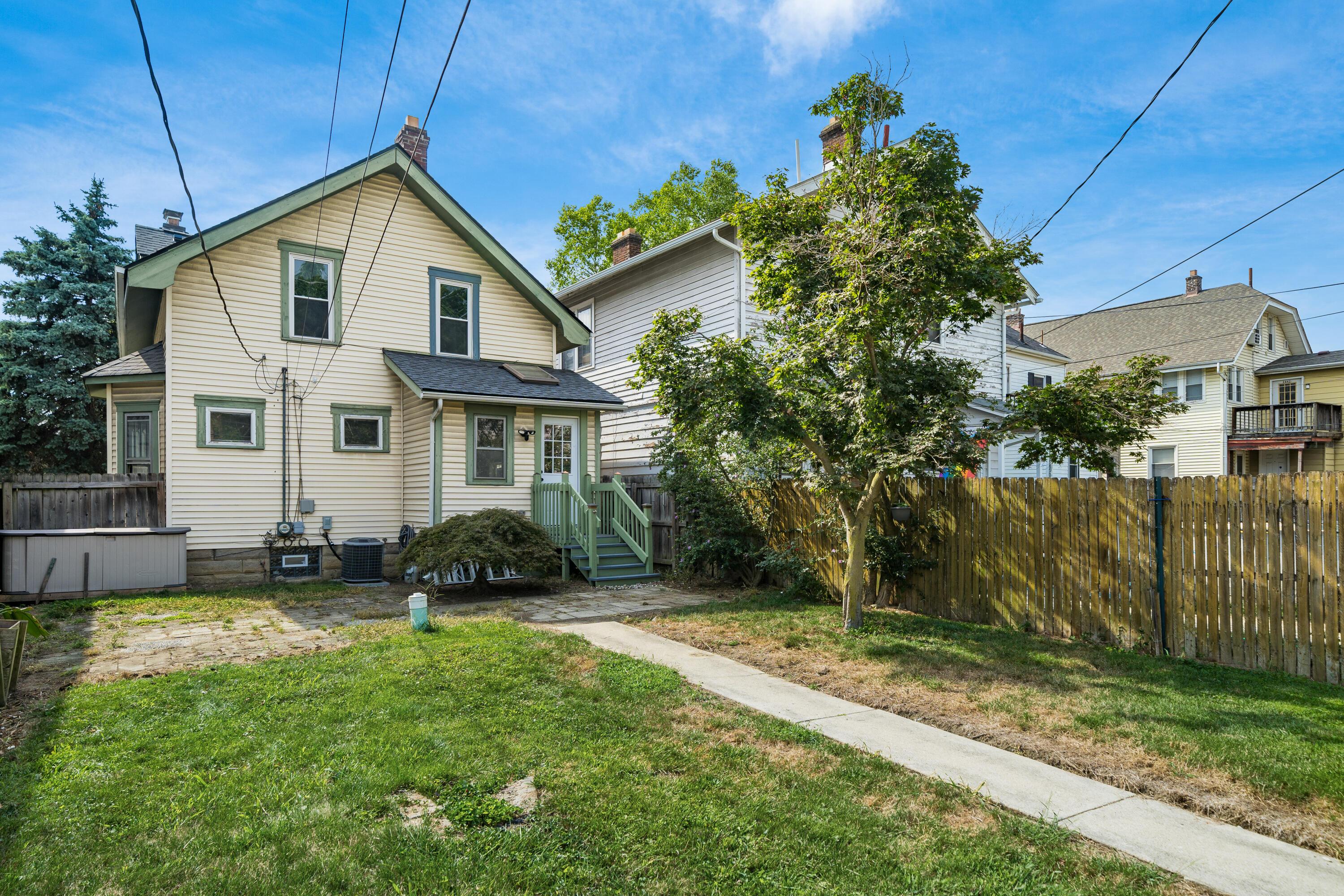 2430 N 4th Street