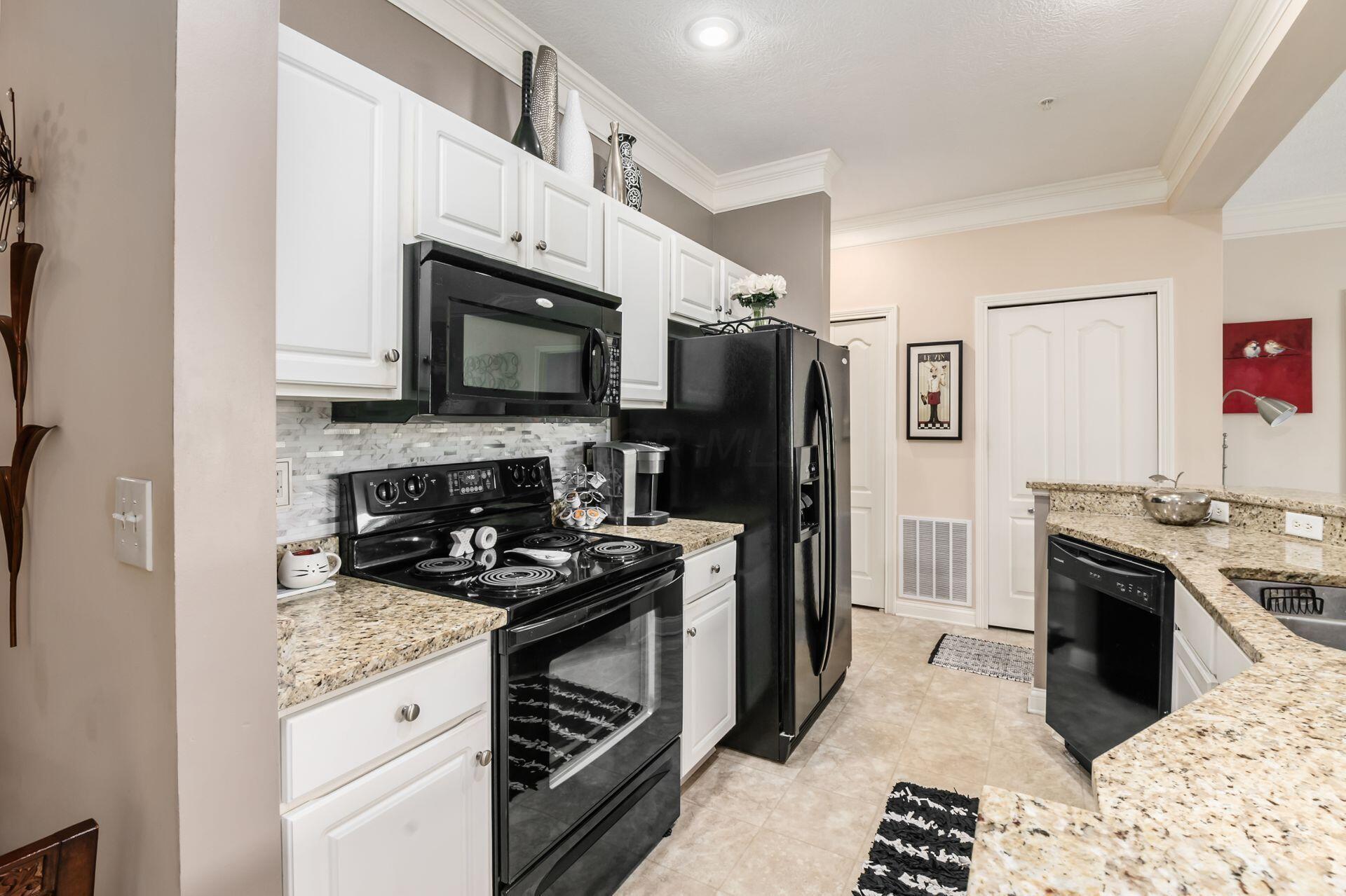 5640 Albany Reserve Drive