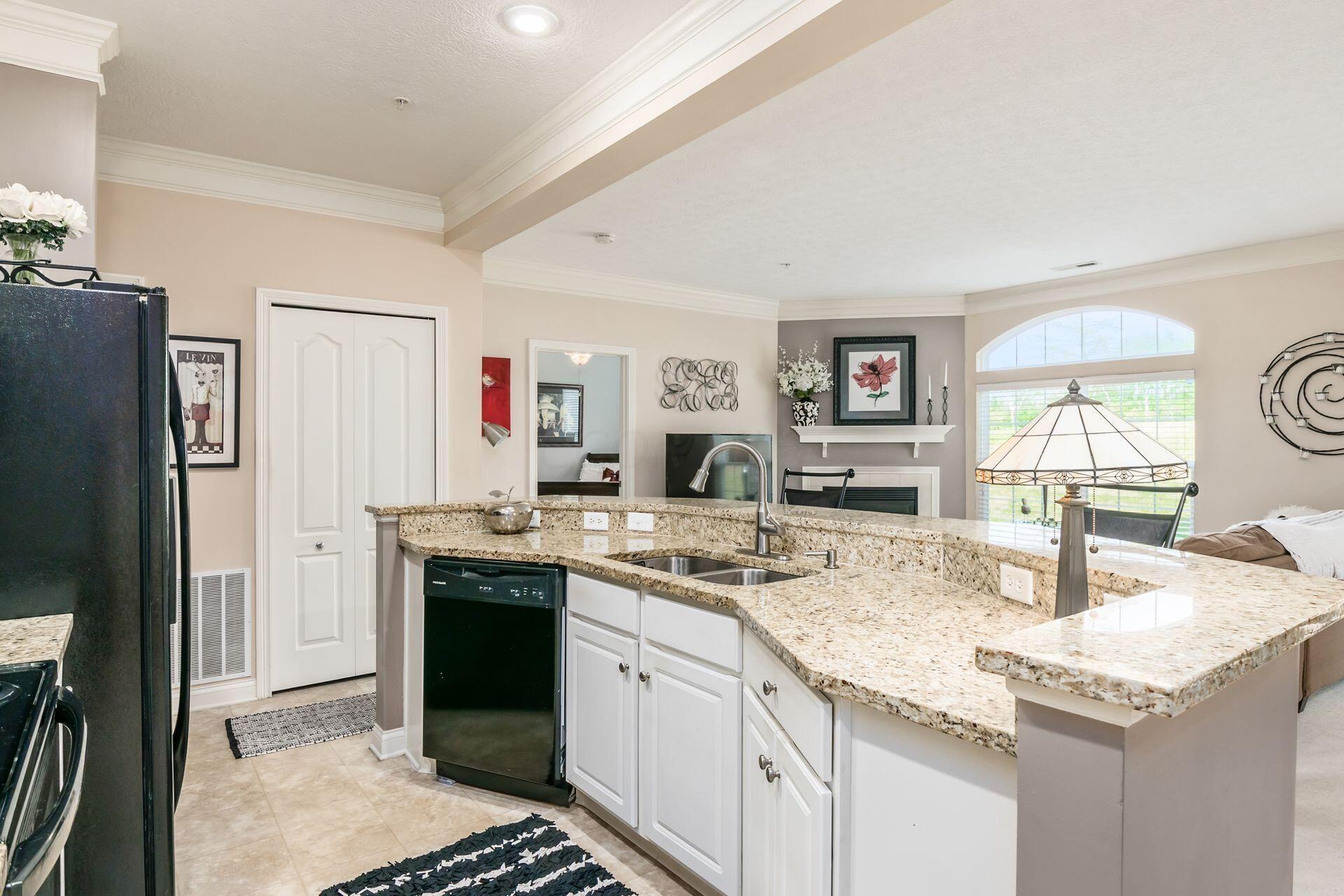 5640 Albany Reserve Drive