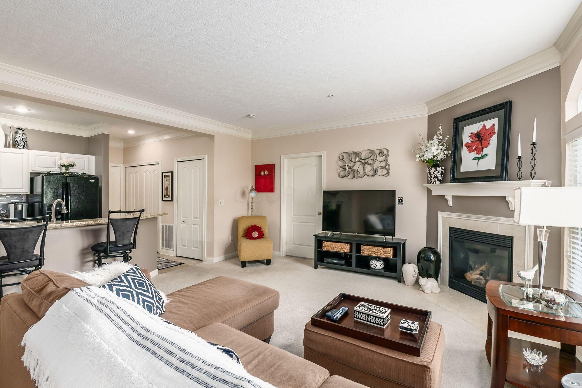 5640 Albany Reserve Drive