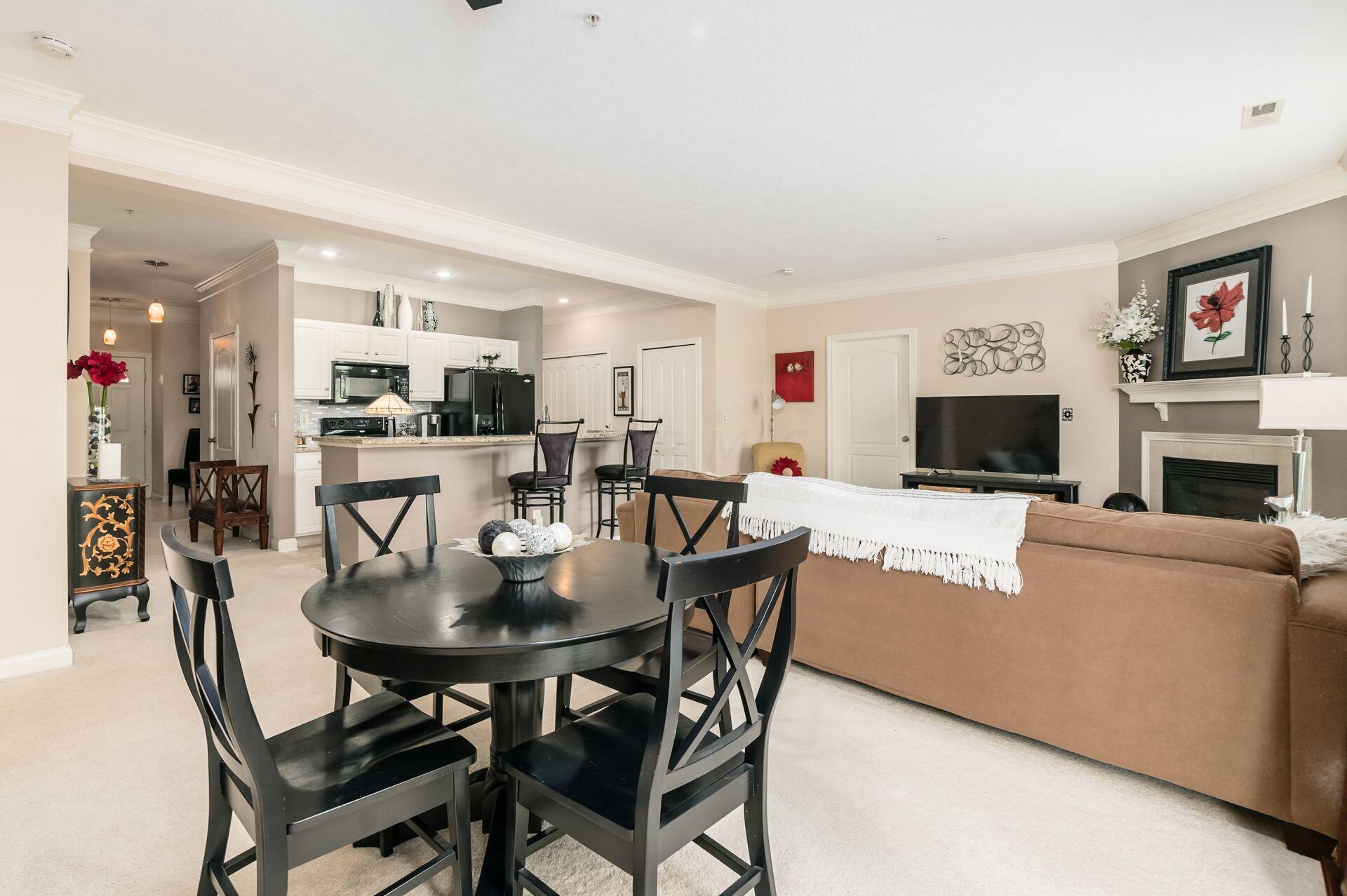 5640 Albany Reserve Drive