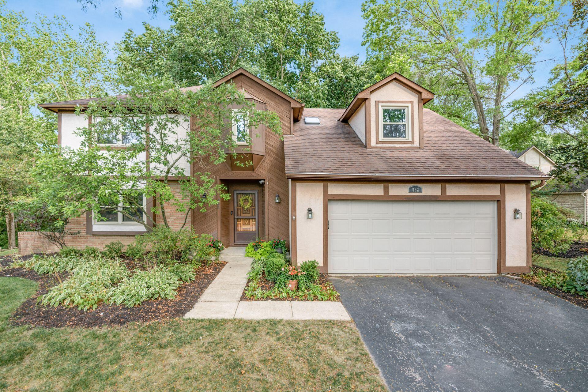 962 Sunlight Court