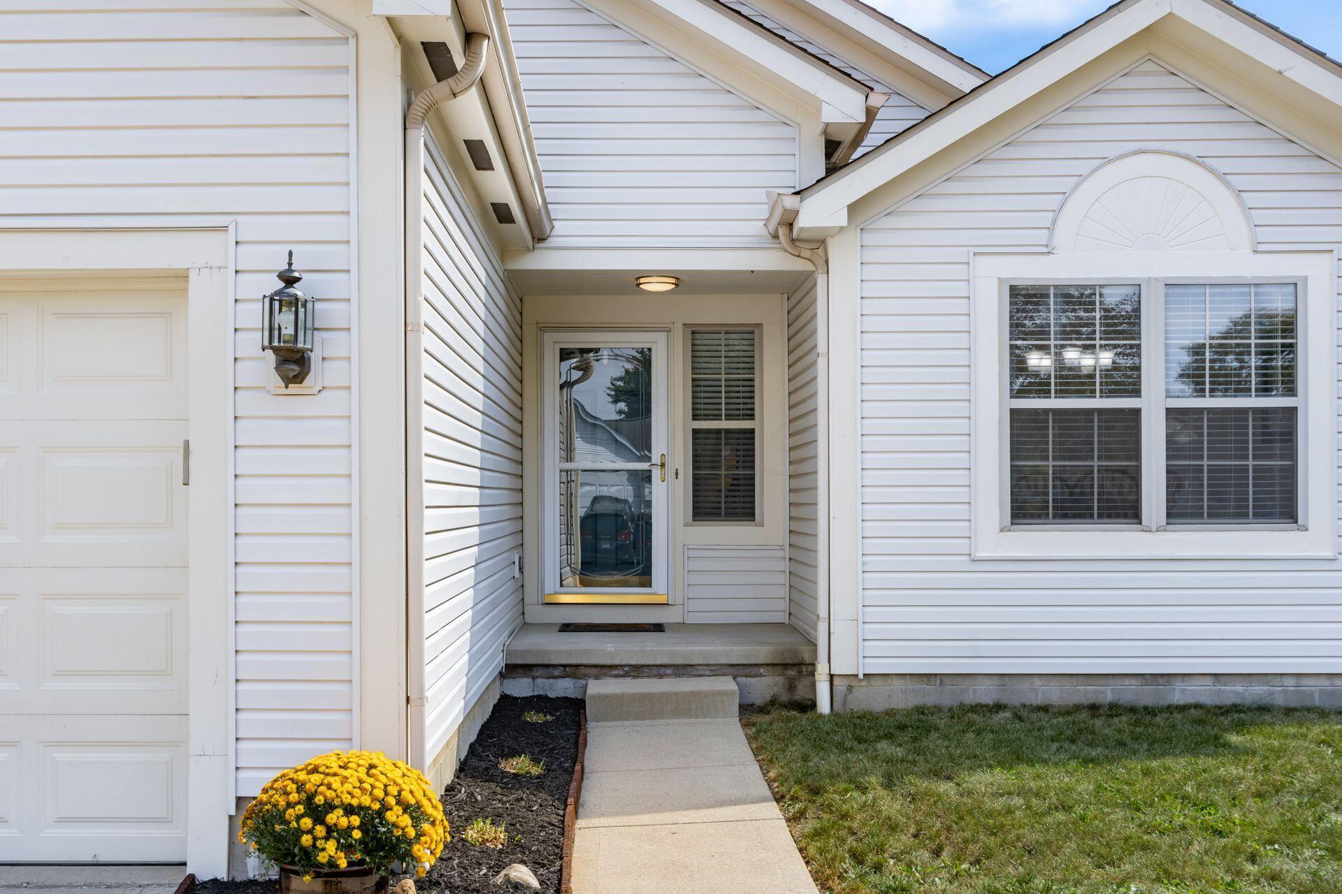 1375 Meadowbank Drive