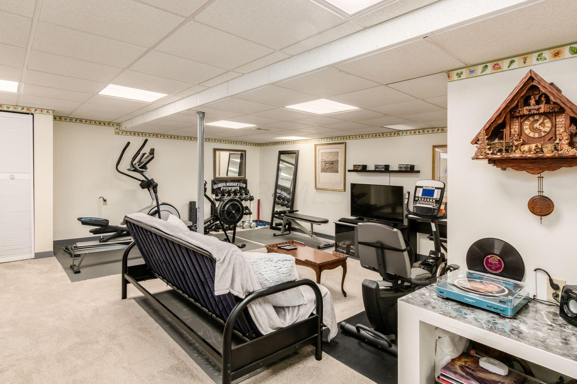 1375 Meadowbank Drive