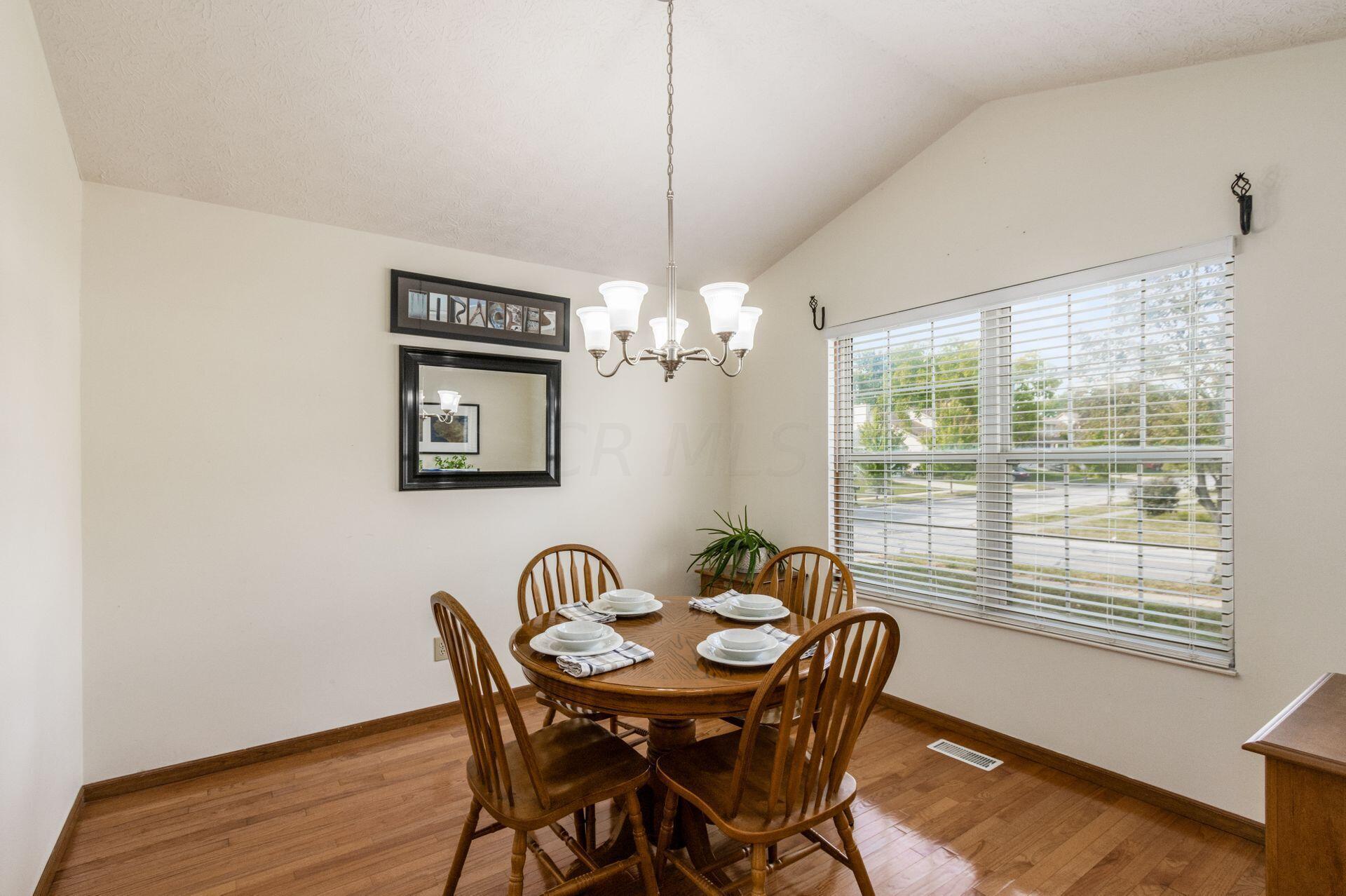 1375 Meadowbank Drive