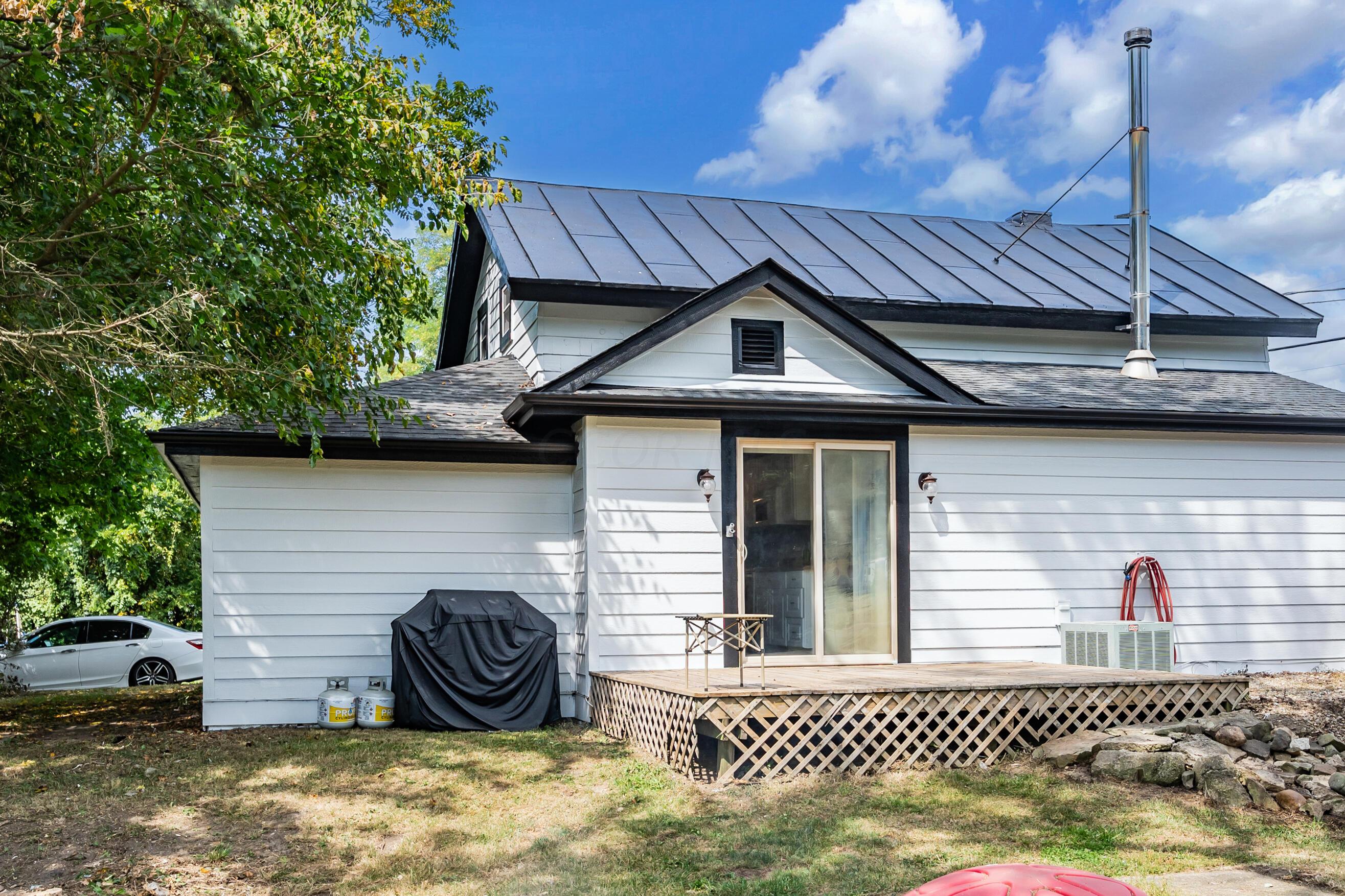 1960 Rich Hill Road
