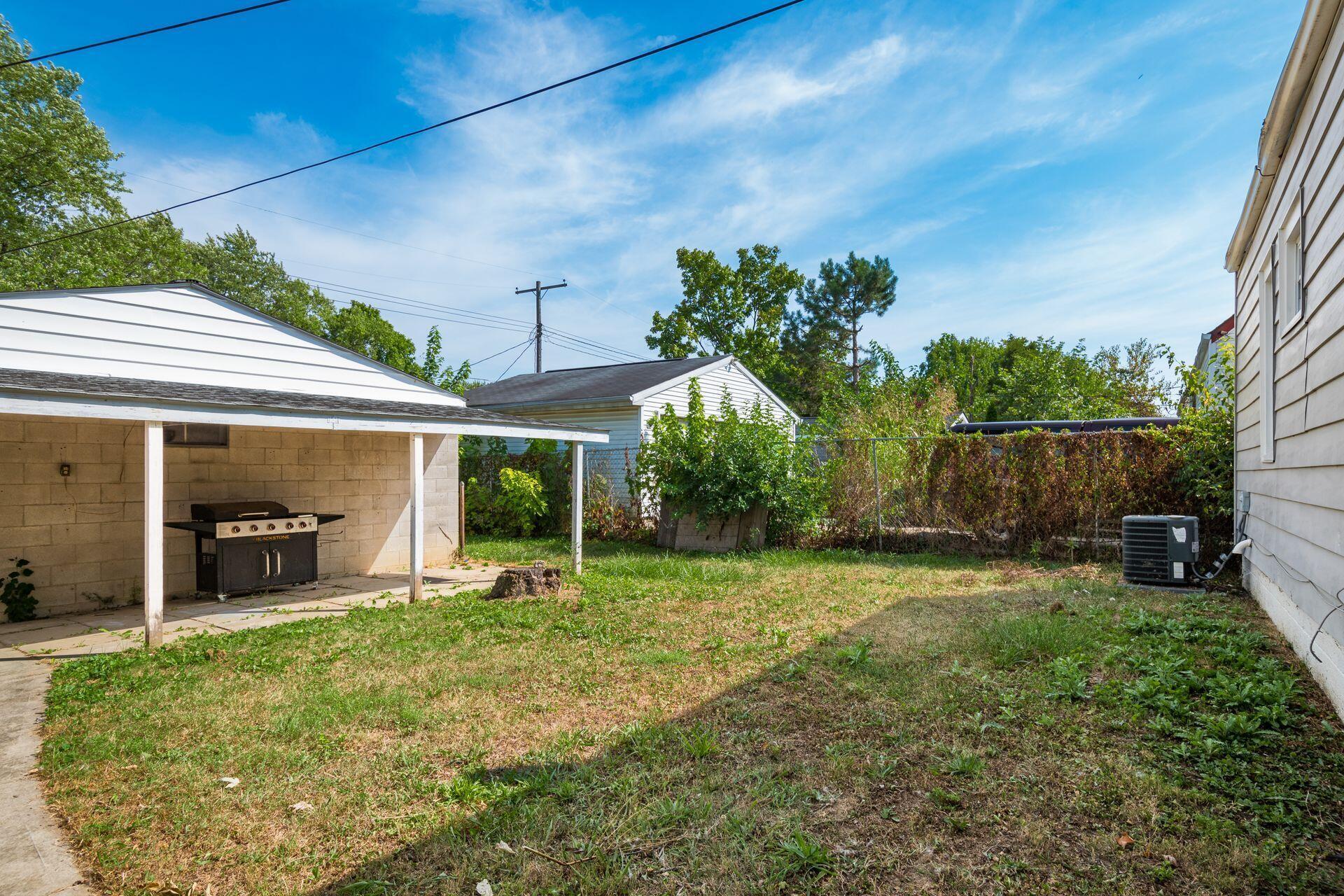 894 Binns Boulevard