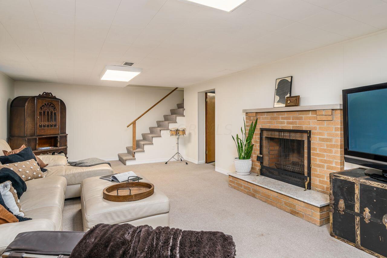5047 Sharon Hill Drive