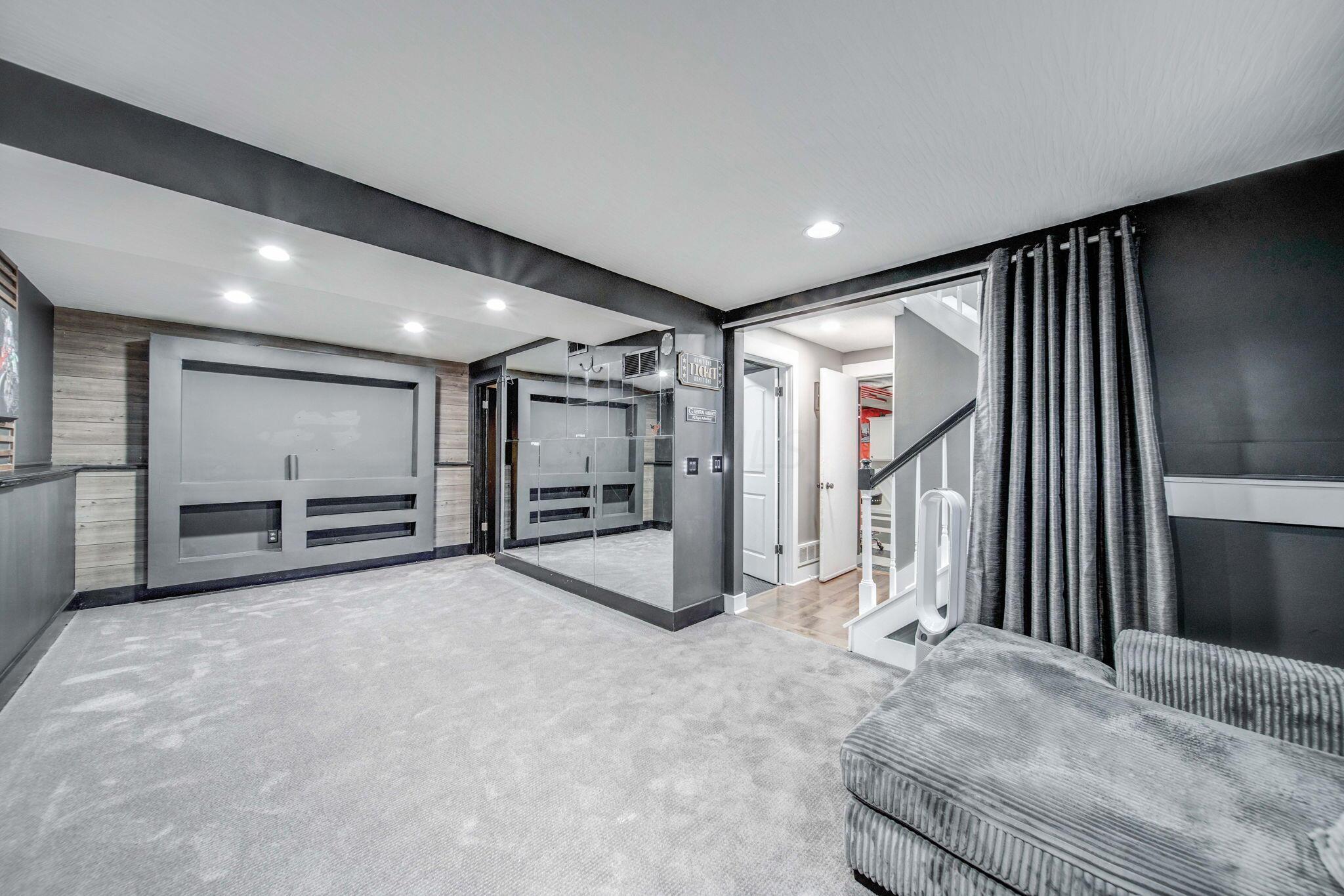 1843 Maroon Drive